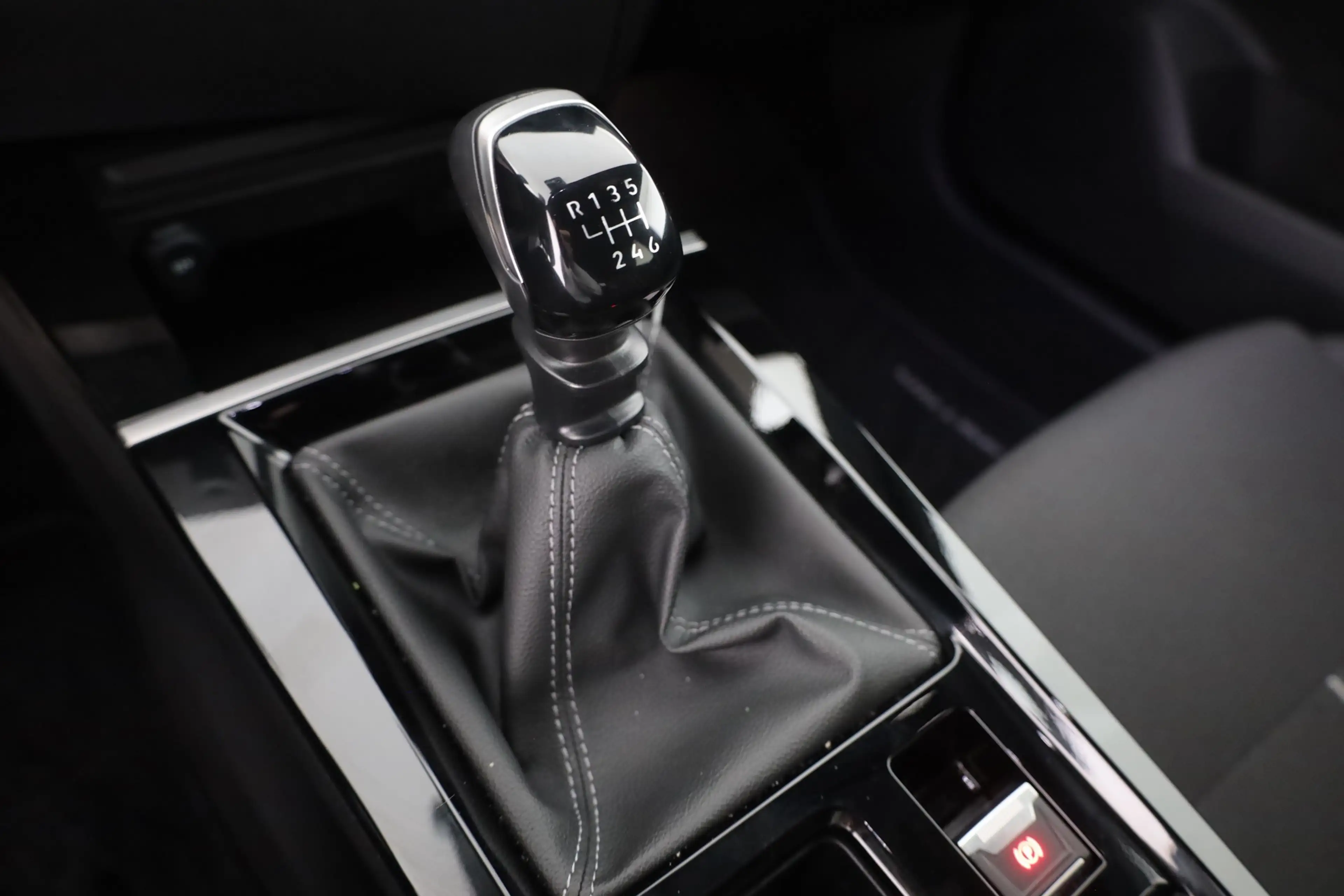 Opel Astra ST GS 1.2 Turbo LED ACC Navi — photo 15