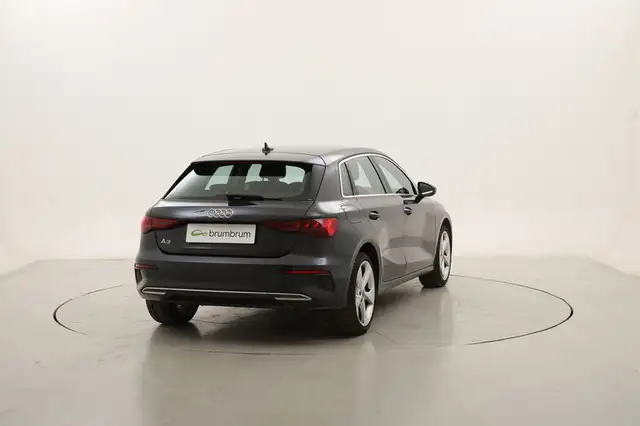 Audi A3 view 5