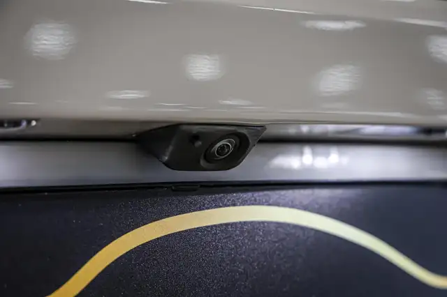 Porsche Macan view 27