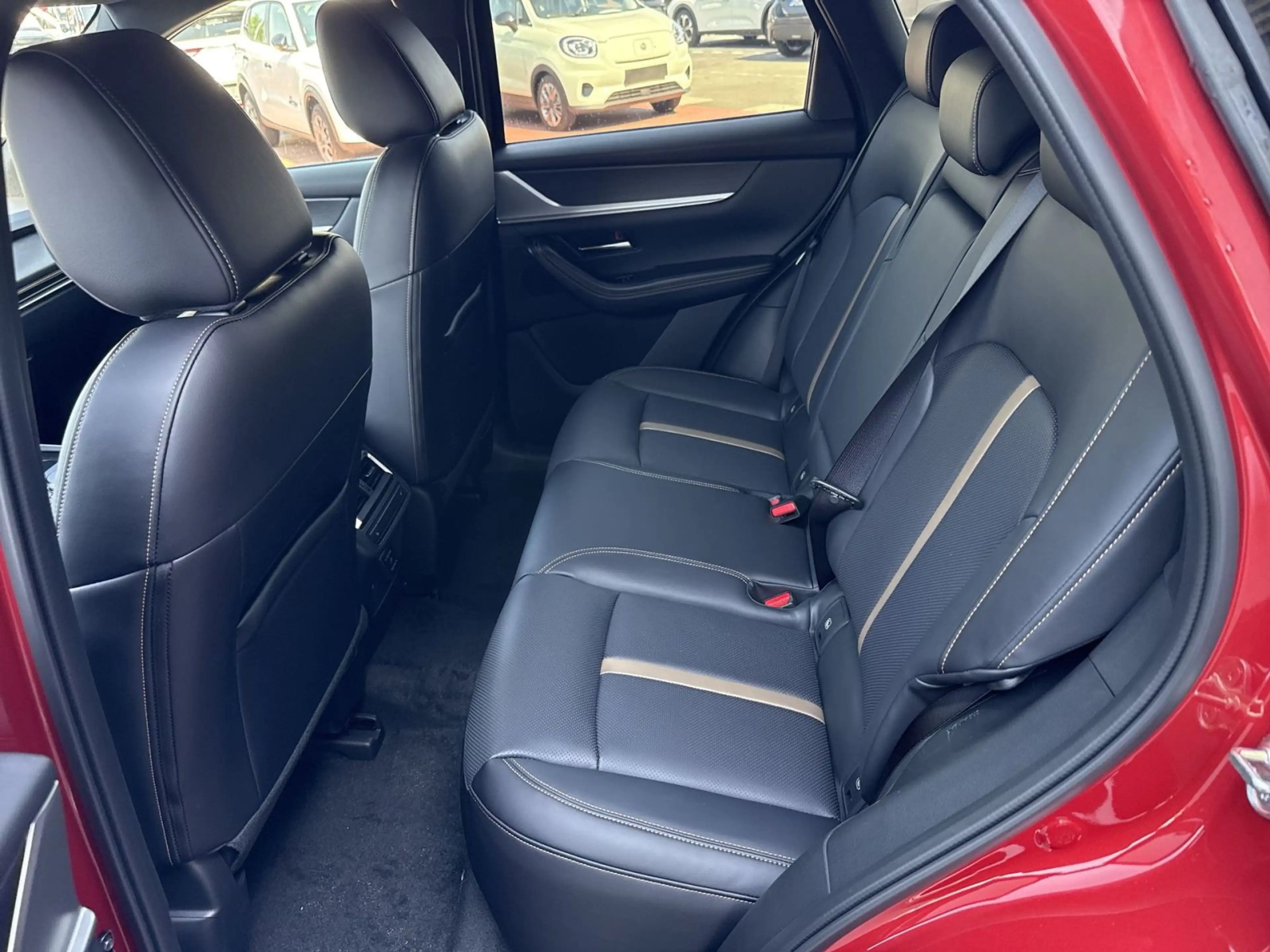Mazda CX-60 2.5L e-SKYACTIV PHEV 327ps — photo 12