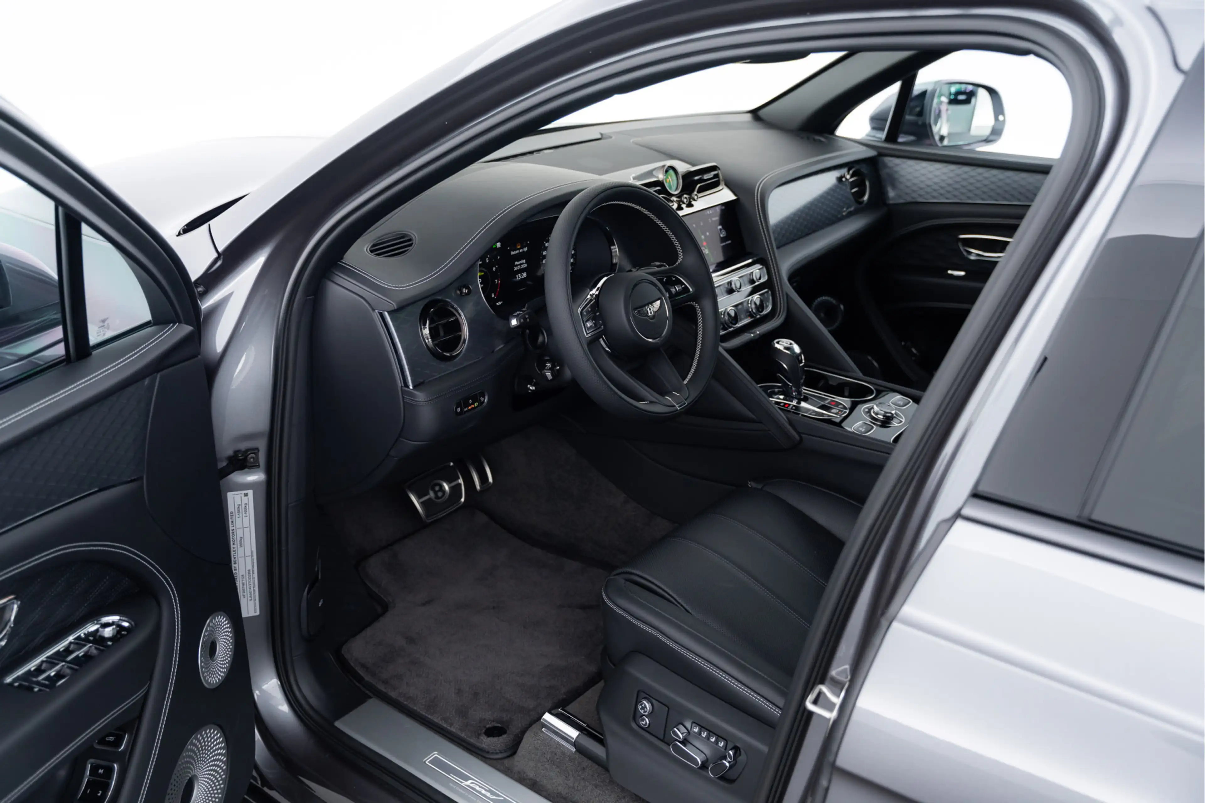 Bentley Bentayga V8 Speed MY2026 — photo 6