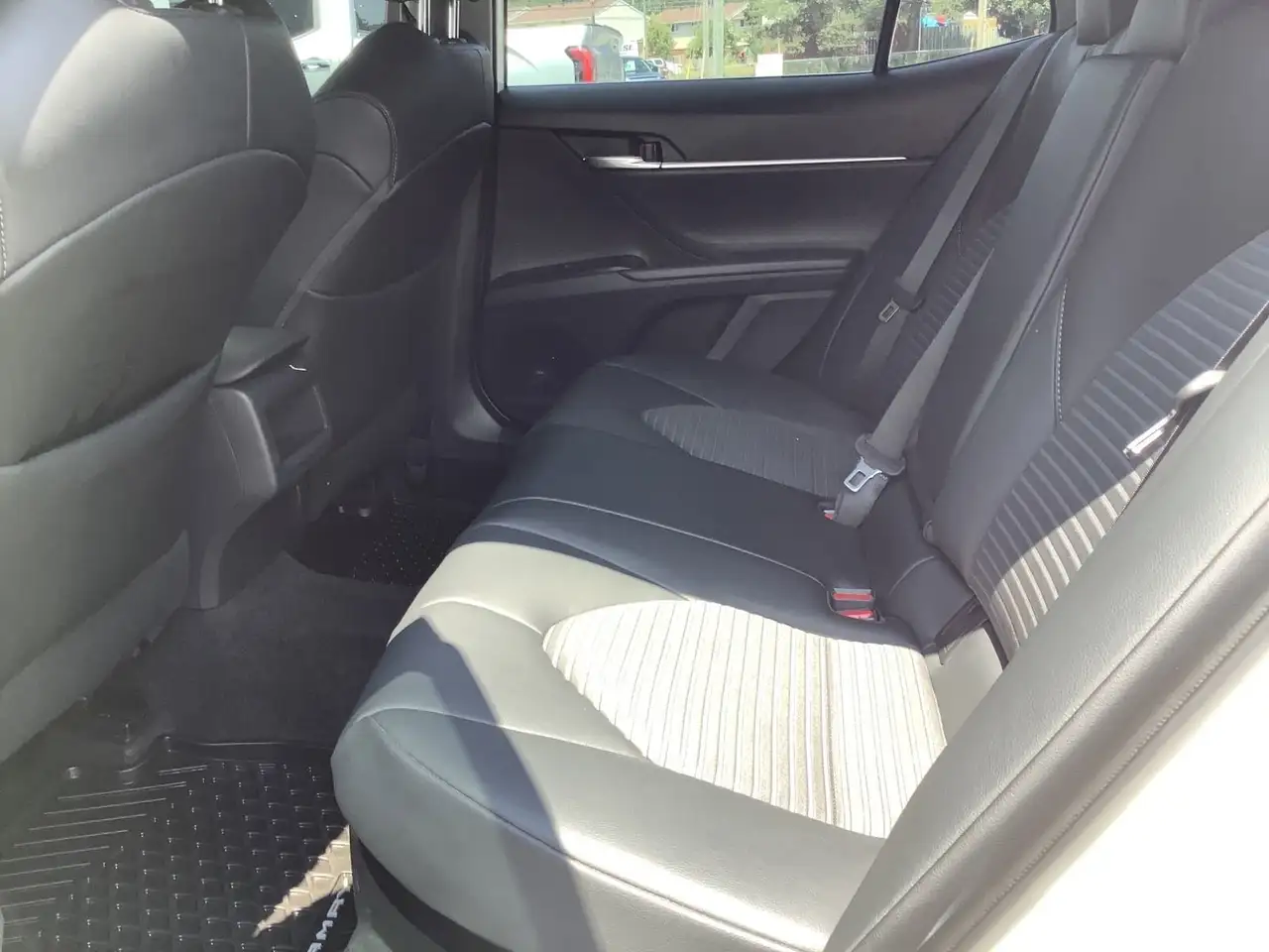 Toyota Camry снимка Toyota Camry