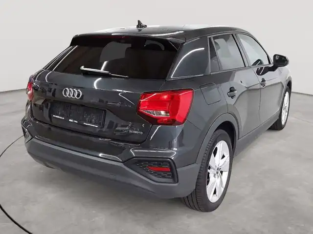 Audi Q2 view 4