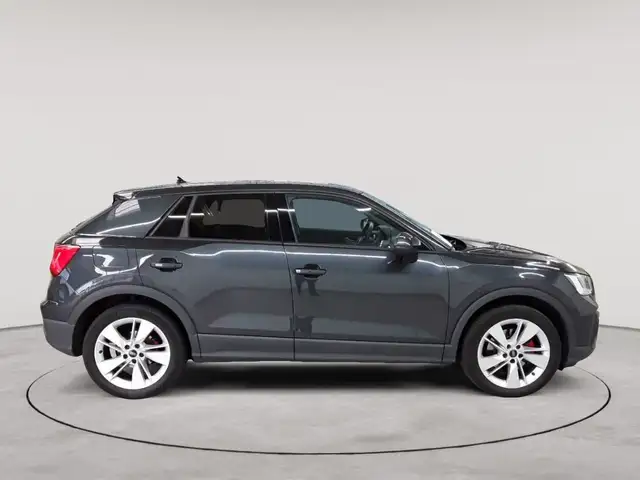 Audi Q2 view 3