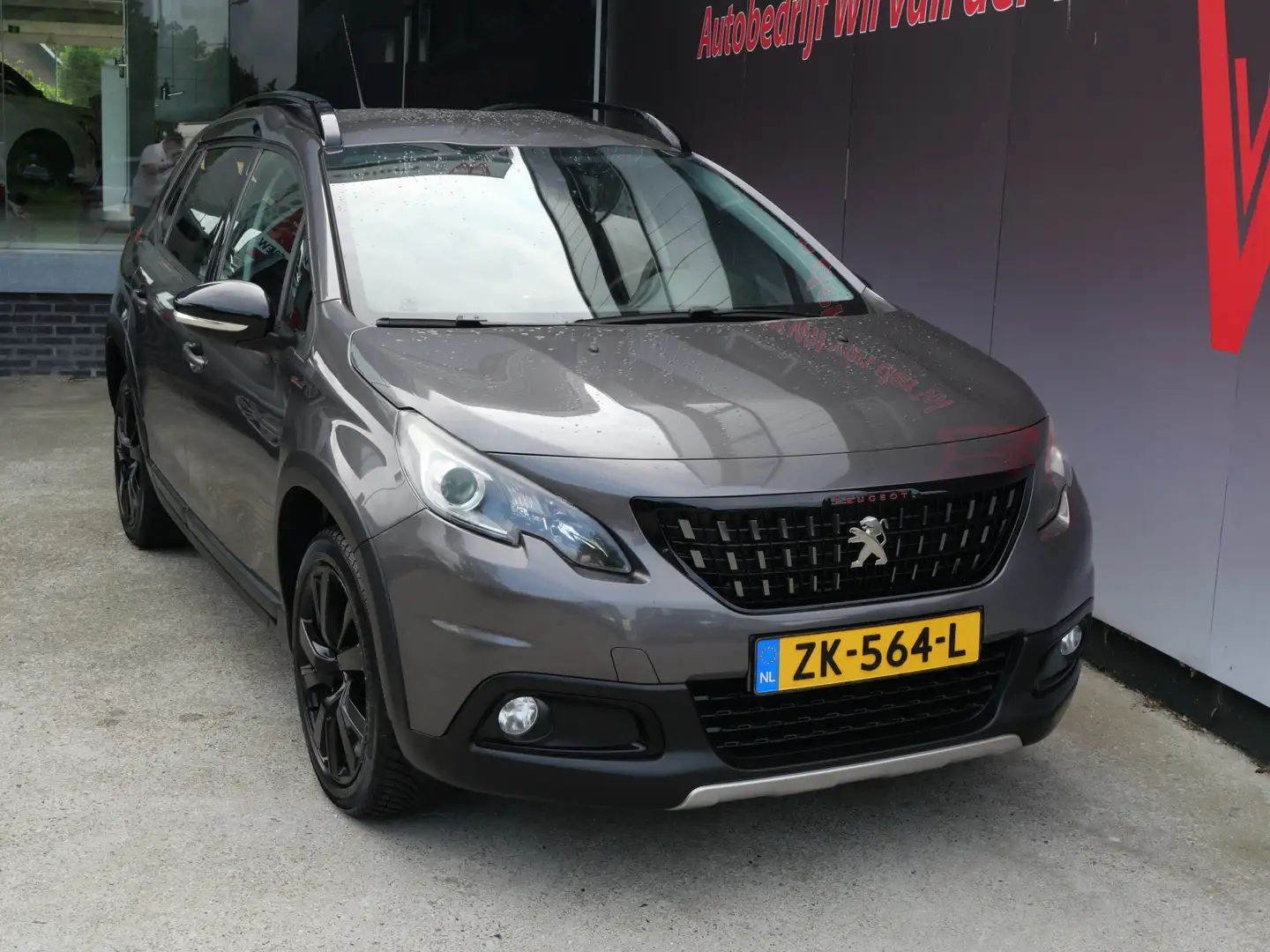 Peugeot 2008 1.2 PureTech GT-LINE | NAVIGATIE | CAMERA | CARPLA Gris - 2