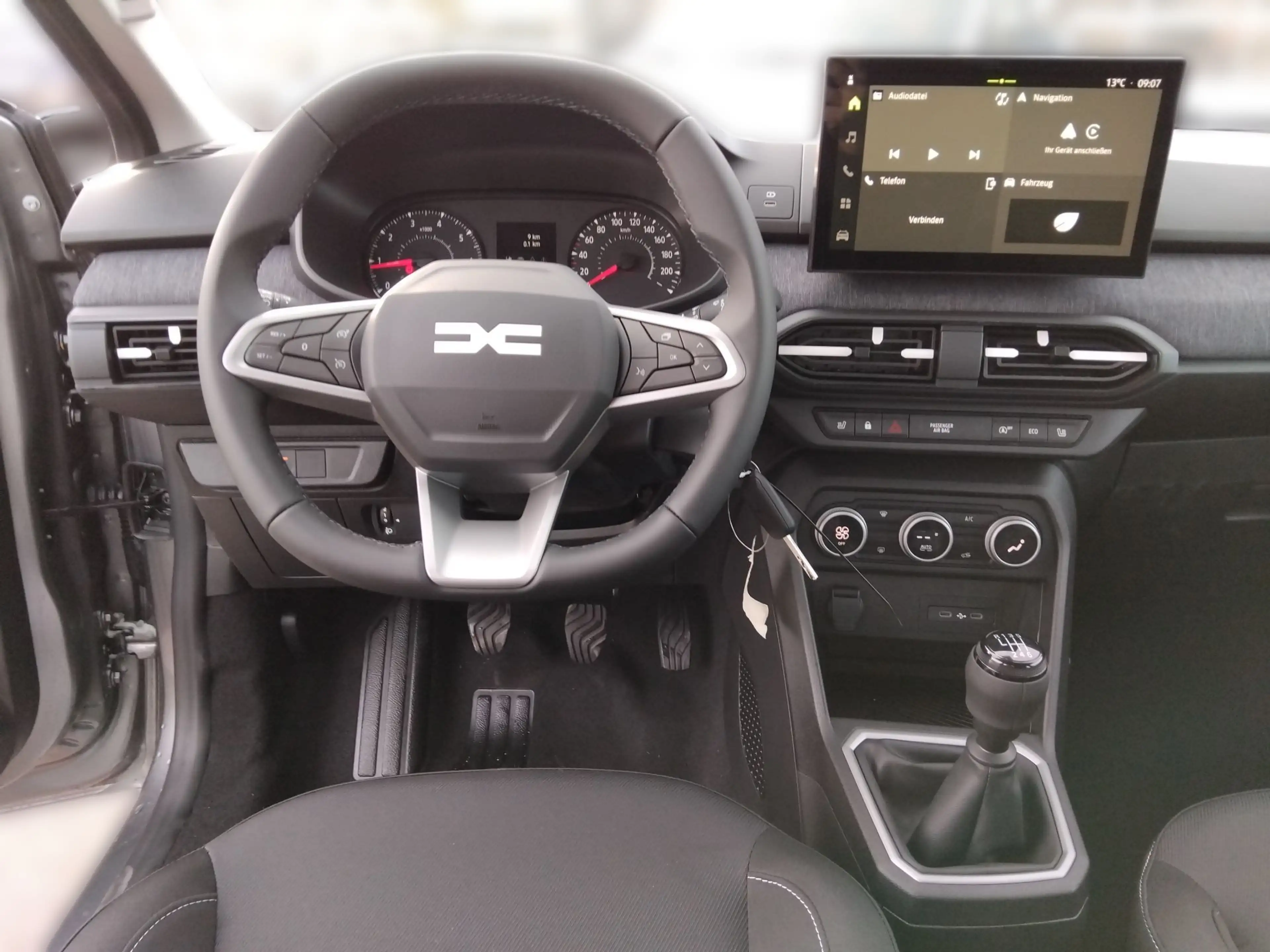 Dacia Sandero SANDERO PH2 Expression TCe 100 6-Gang — photo 13