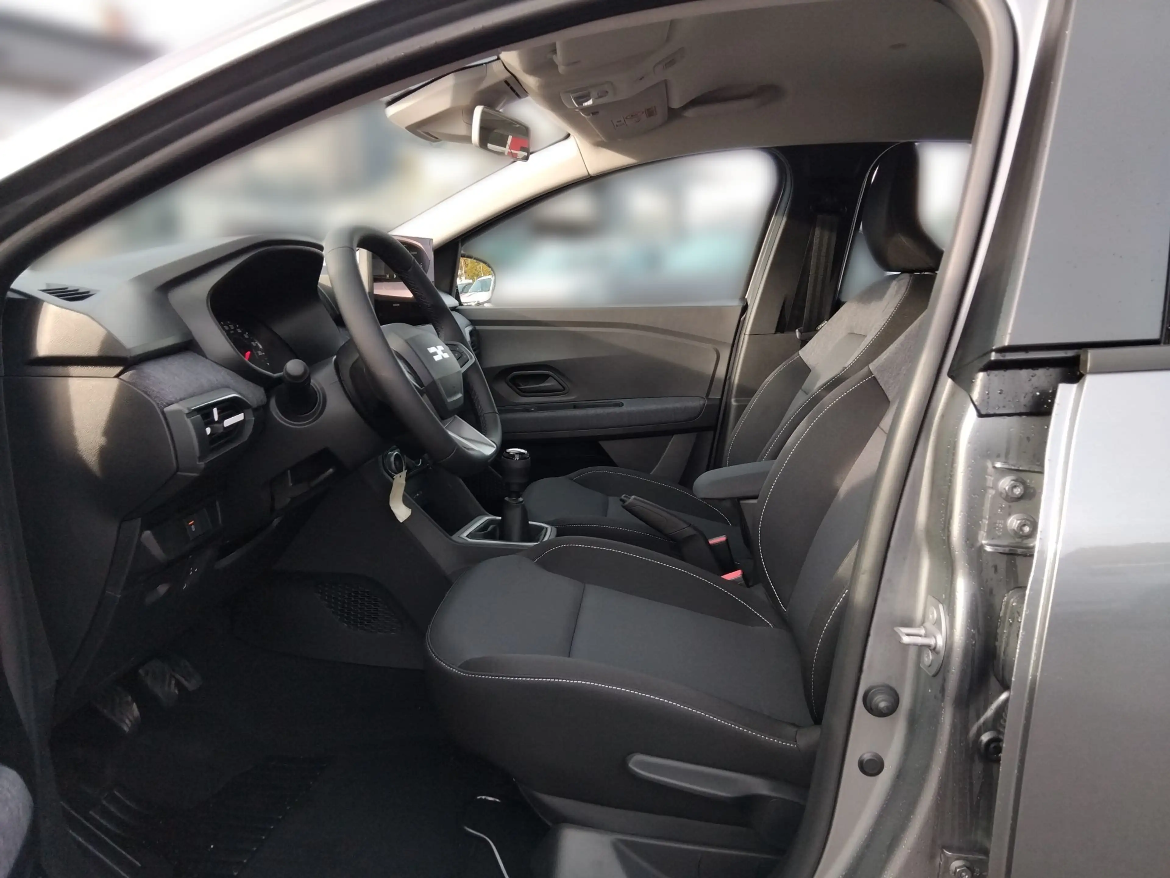 Dacia Sandero SANDERO PH2 Expression TCe 100 6-Gang — photo 12