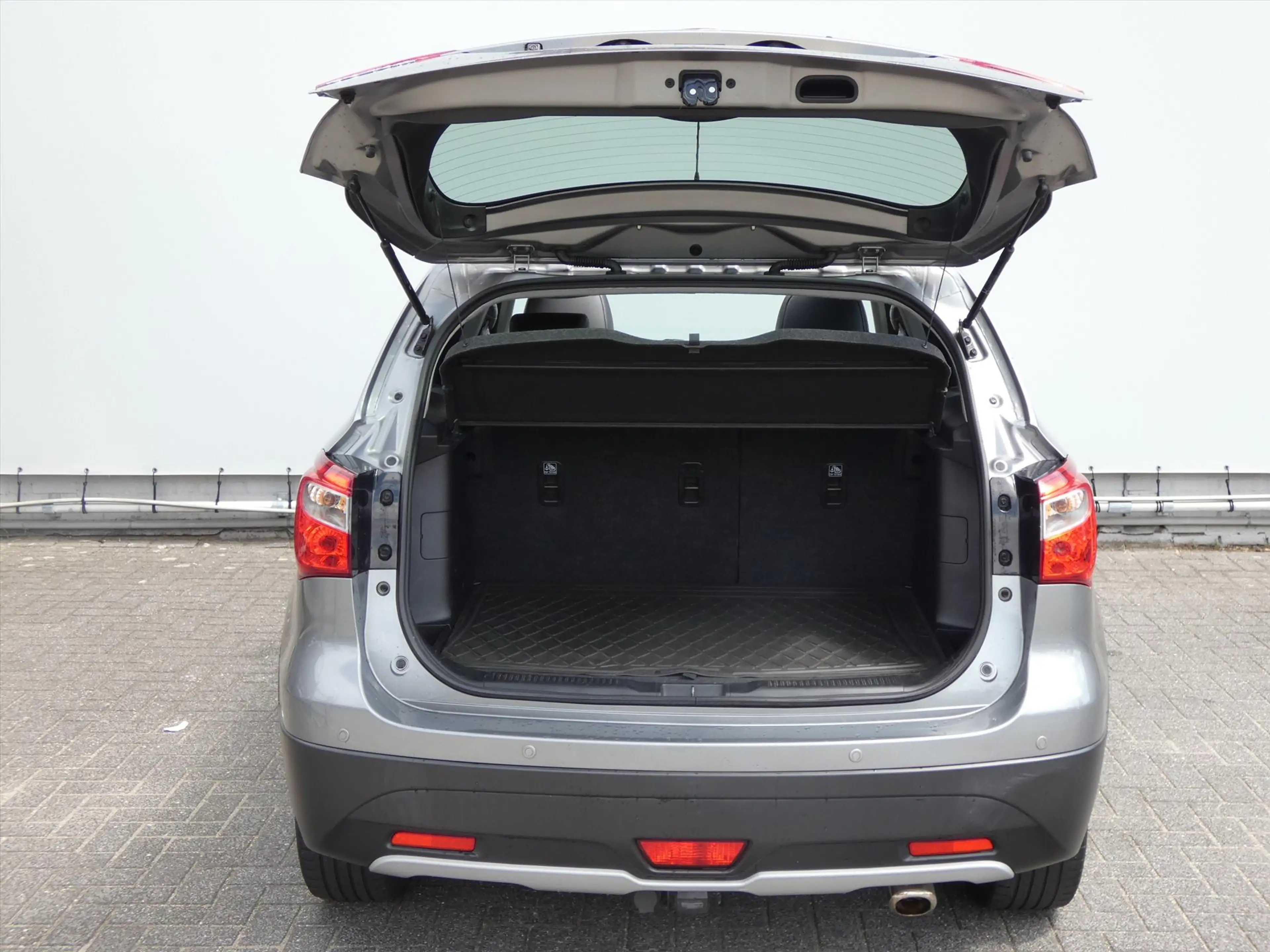 Suzuki SX4 S-Cross 1.6 88KW CVT — photo 9