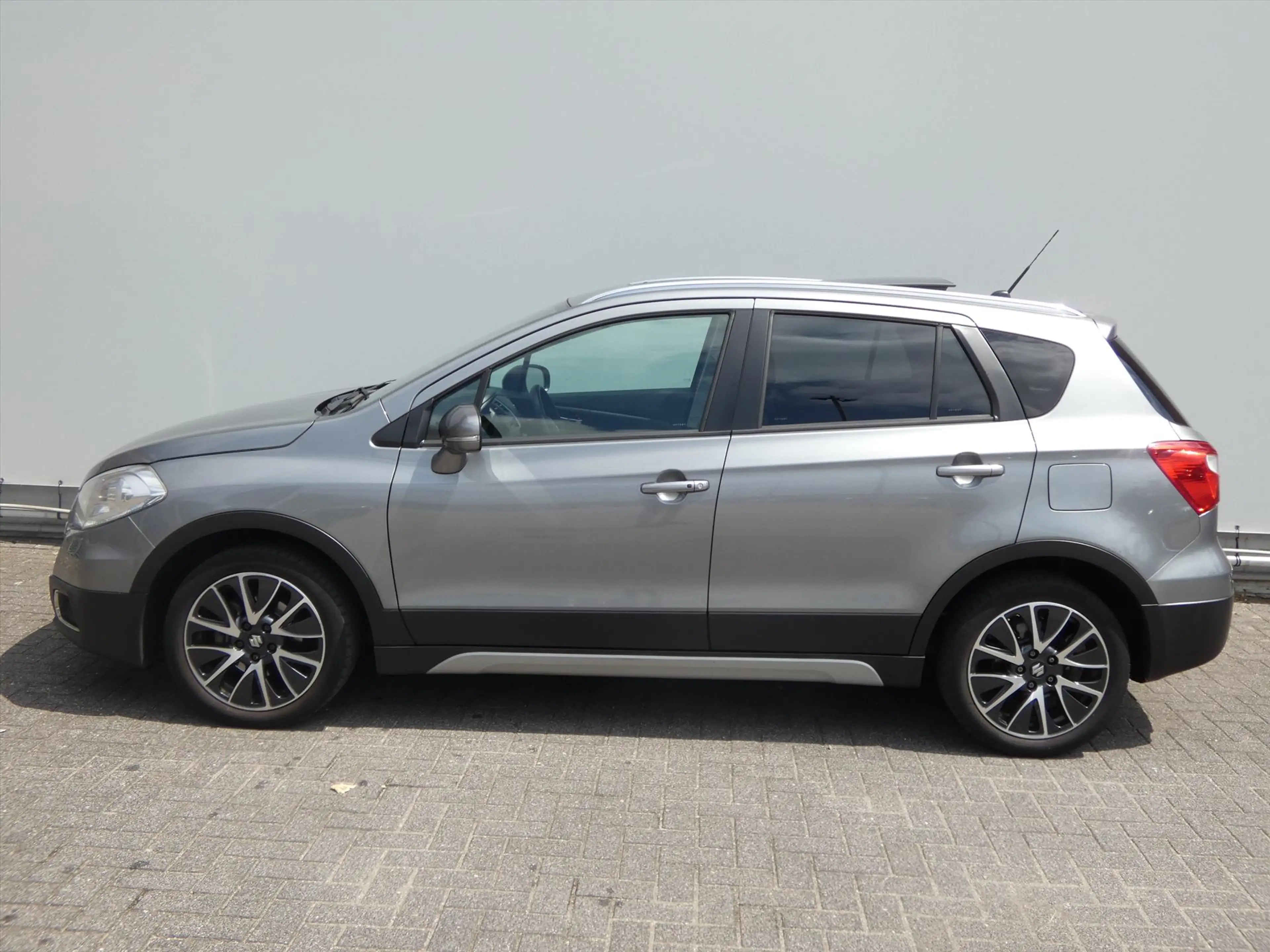 Suzuki SX4 S-Cross 1.6 88KW CVT — photo 8