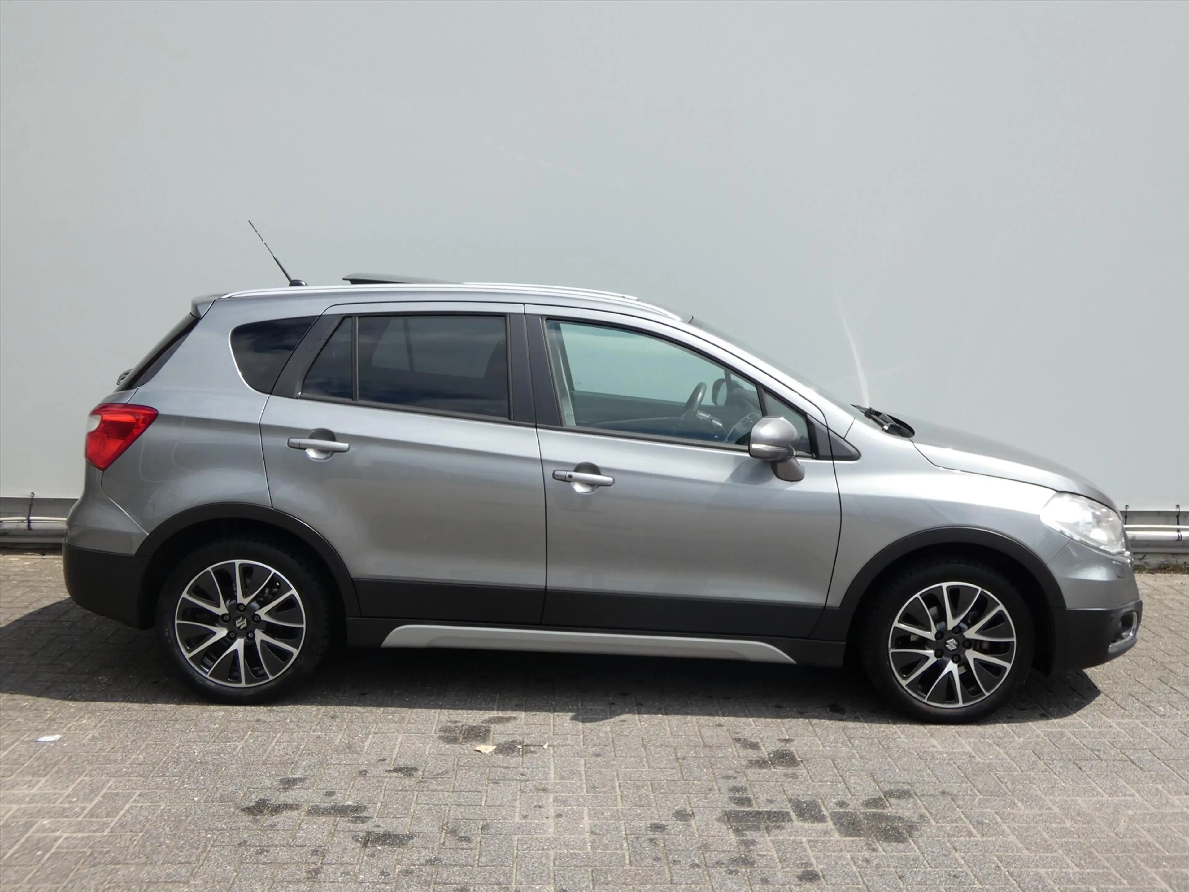 Suzuki SX4 S-Cross 1.6 88KW CVT — photo 4