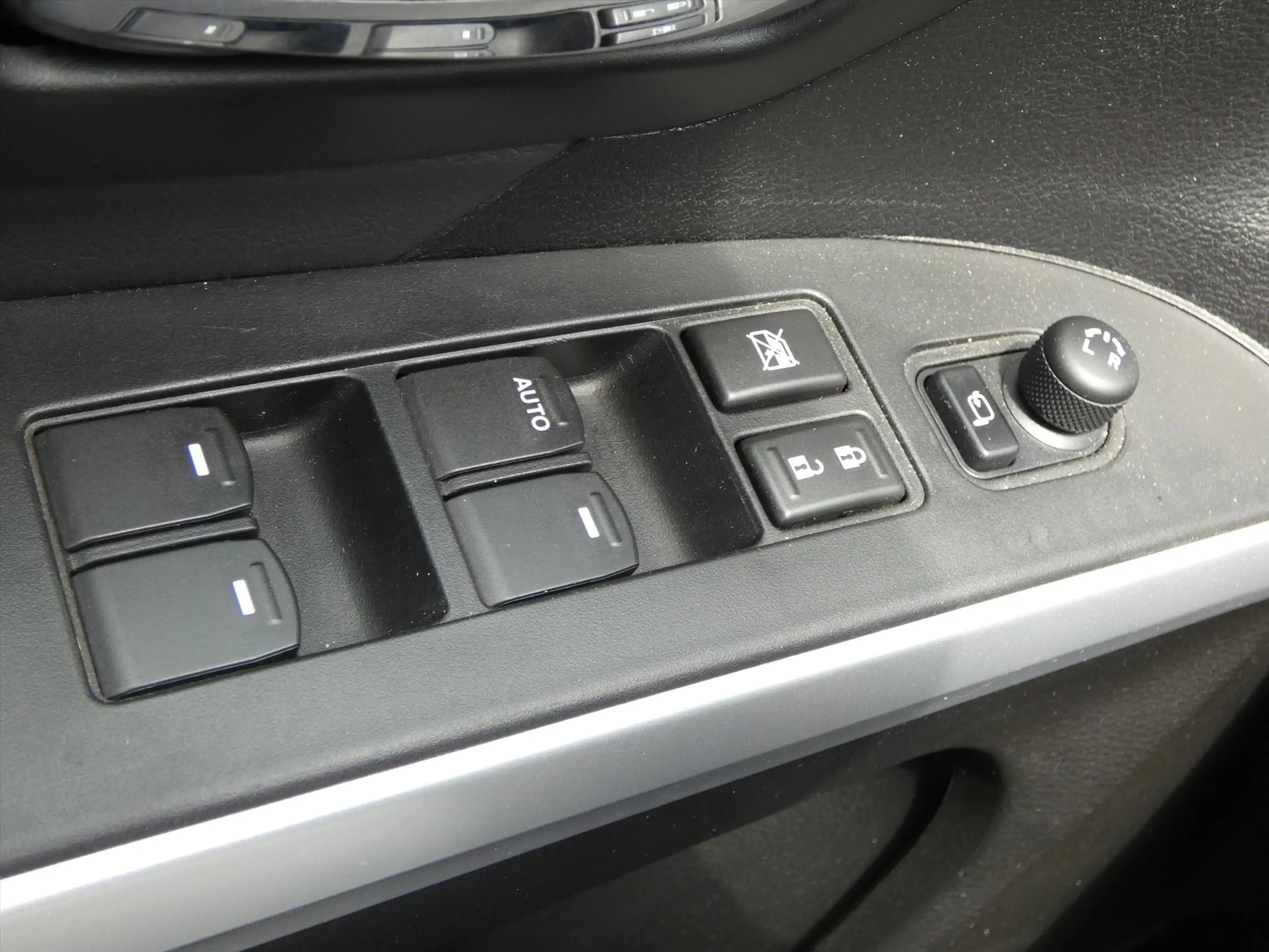 Suzuki SX4 S-Cross 1.6 88KW CVT — photo 16