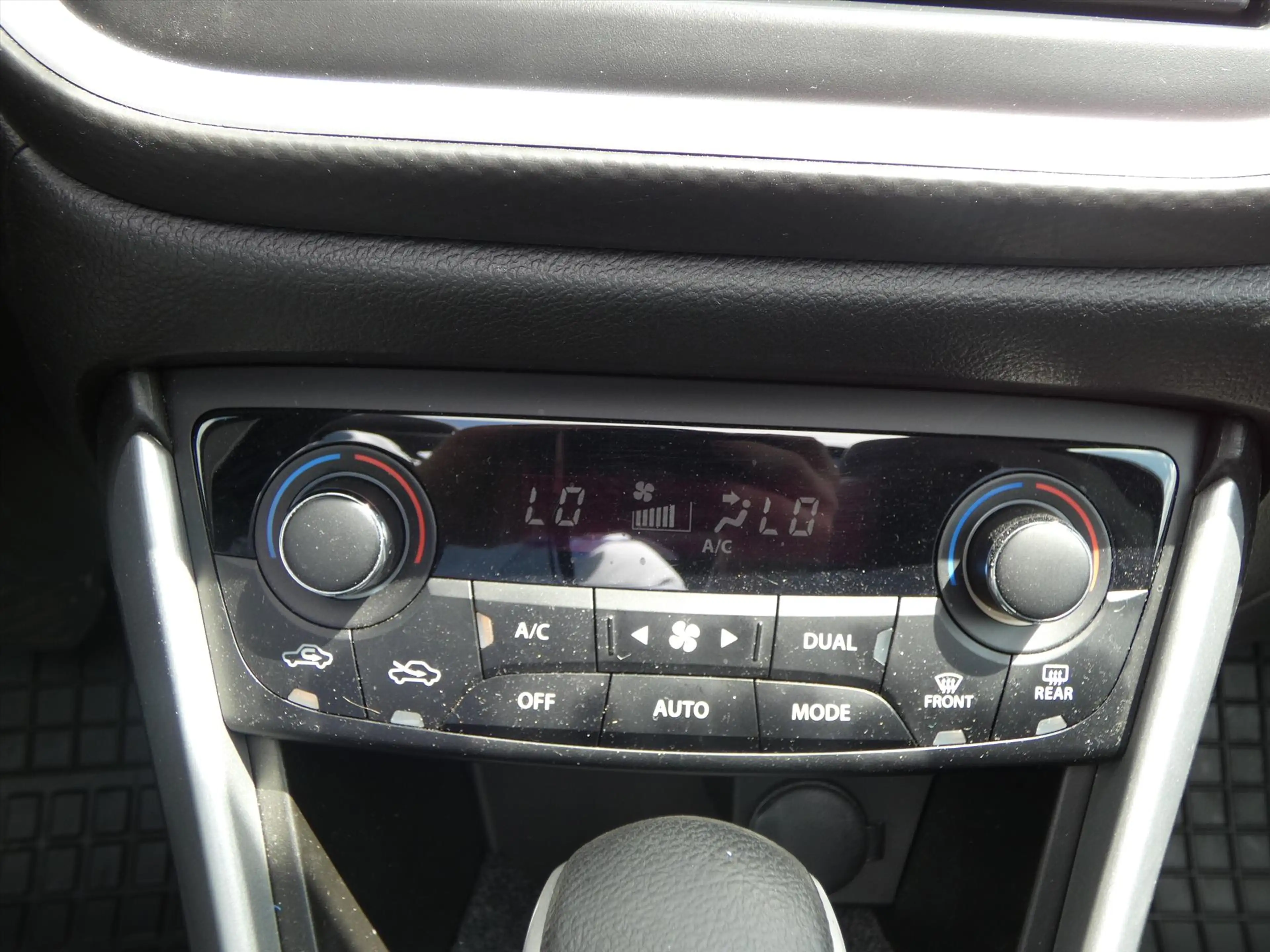 Suzuki SX4 S-Cross 1.6 88KW CVT — photo 25