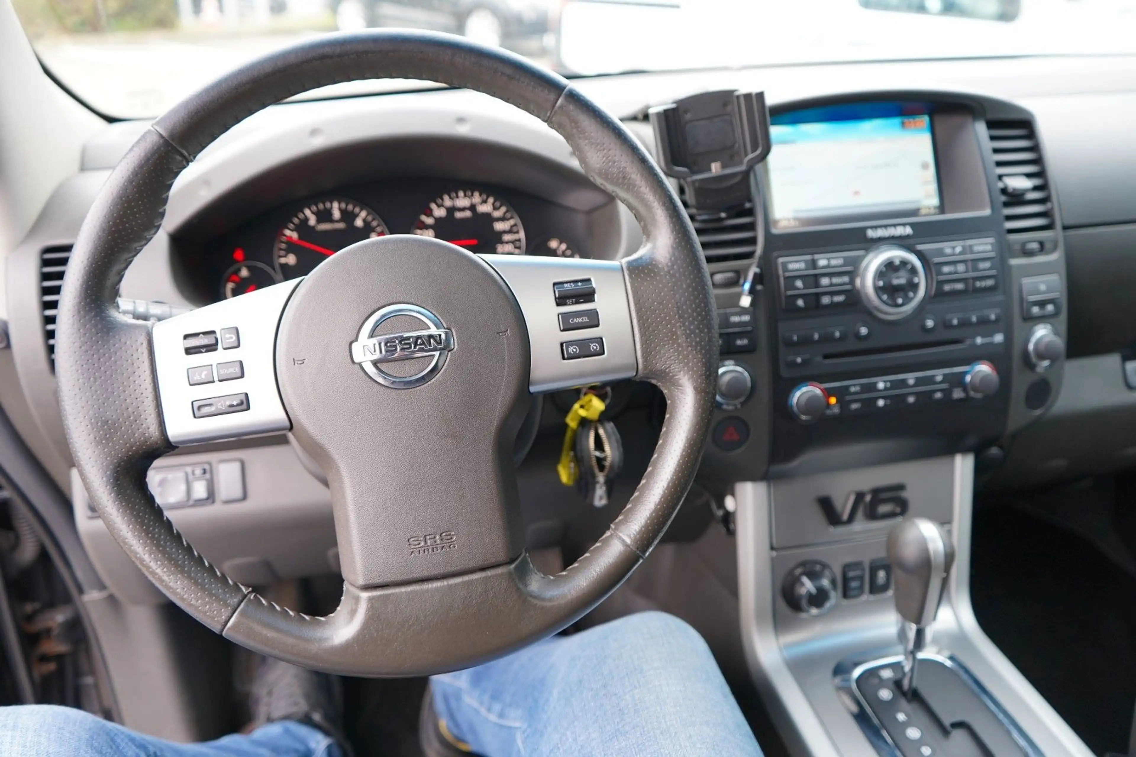 Nissan Navara Pickup Double Cab LE V6 4X4 AUTOMATIK — photo 13