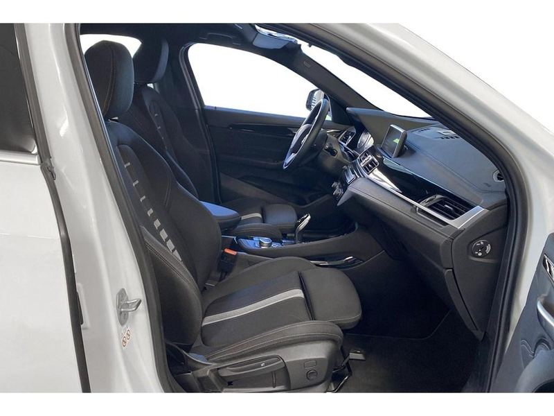 BMW X2 SDRIVE18d |LOUNGE PLUS | PDC | CAMERA — photo 11