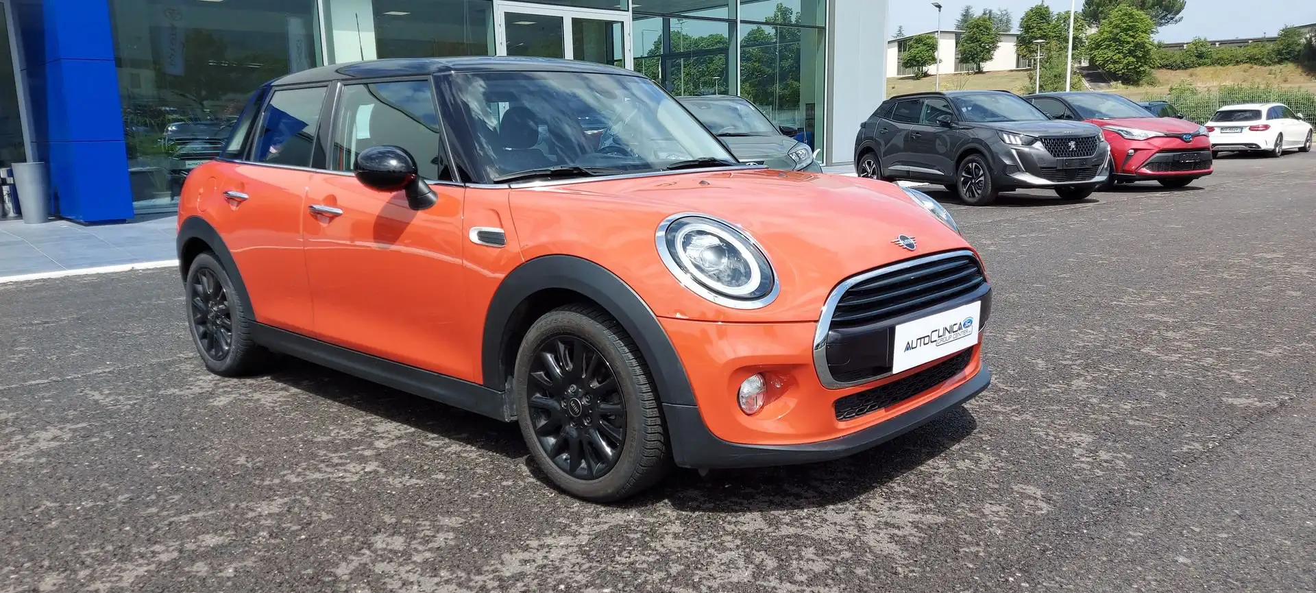 MINI Cooper 1.5 Cooper D 5 porte Arancione - 2