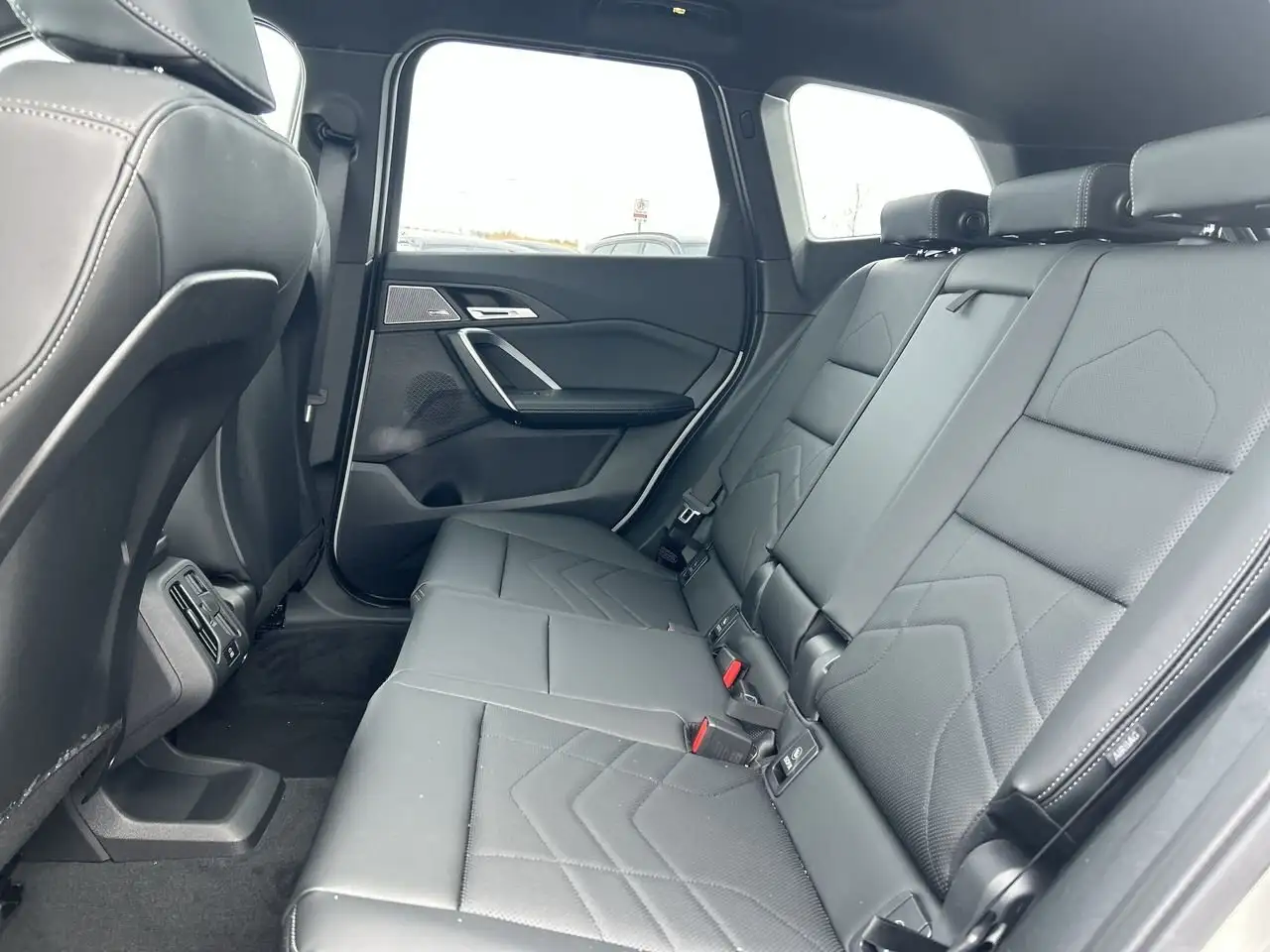 BMW X1 снимка BMW X1