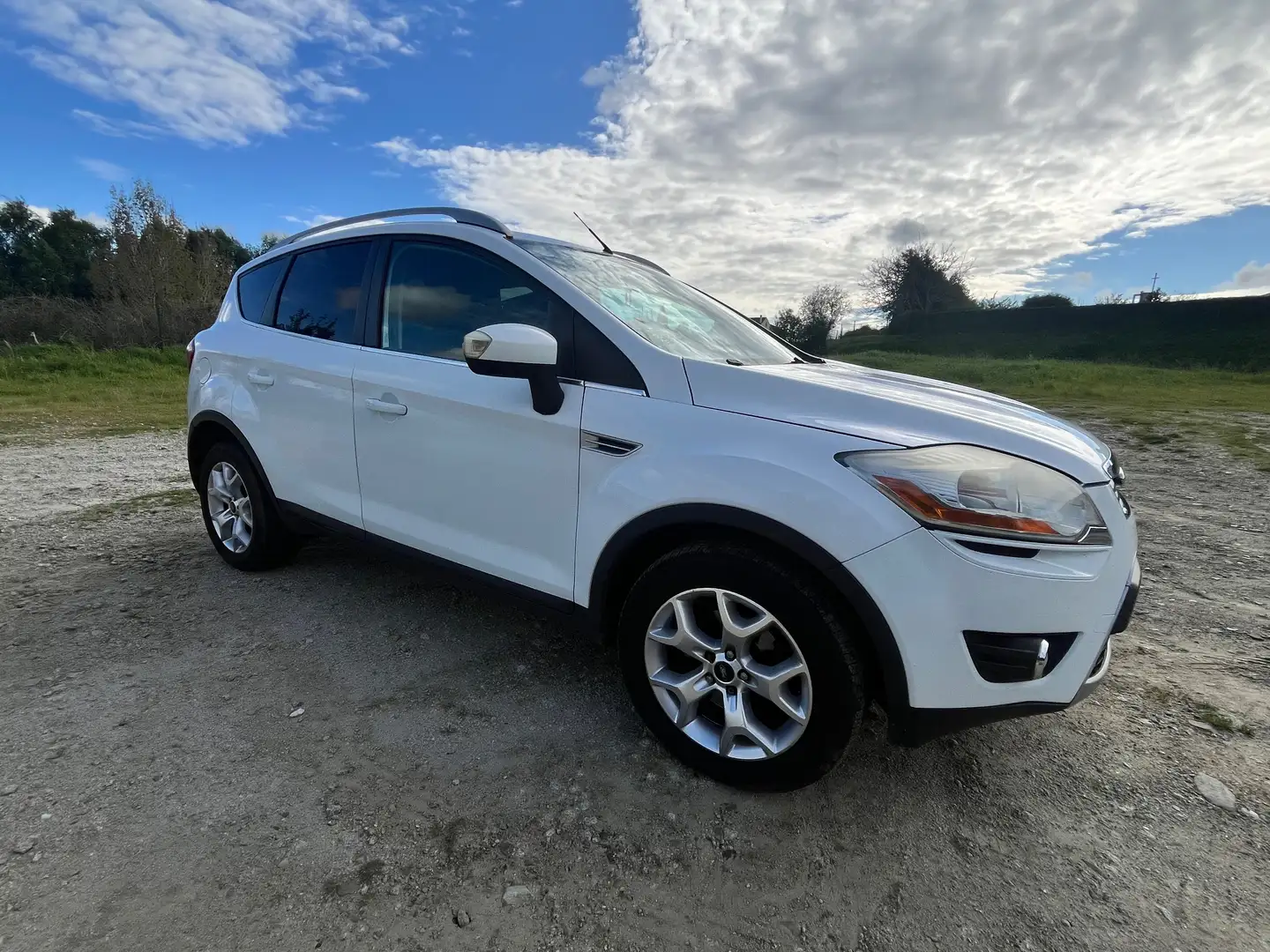 Ford Kuga Kuga 2.0TDCI Trend 2WD Trend Blanco - 1
