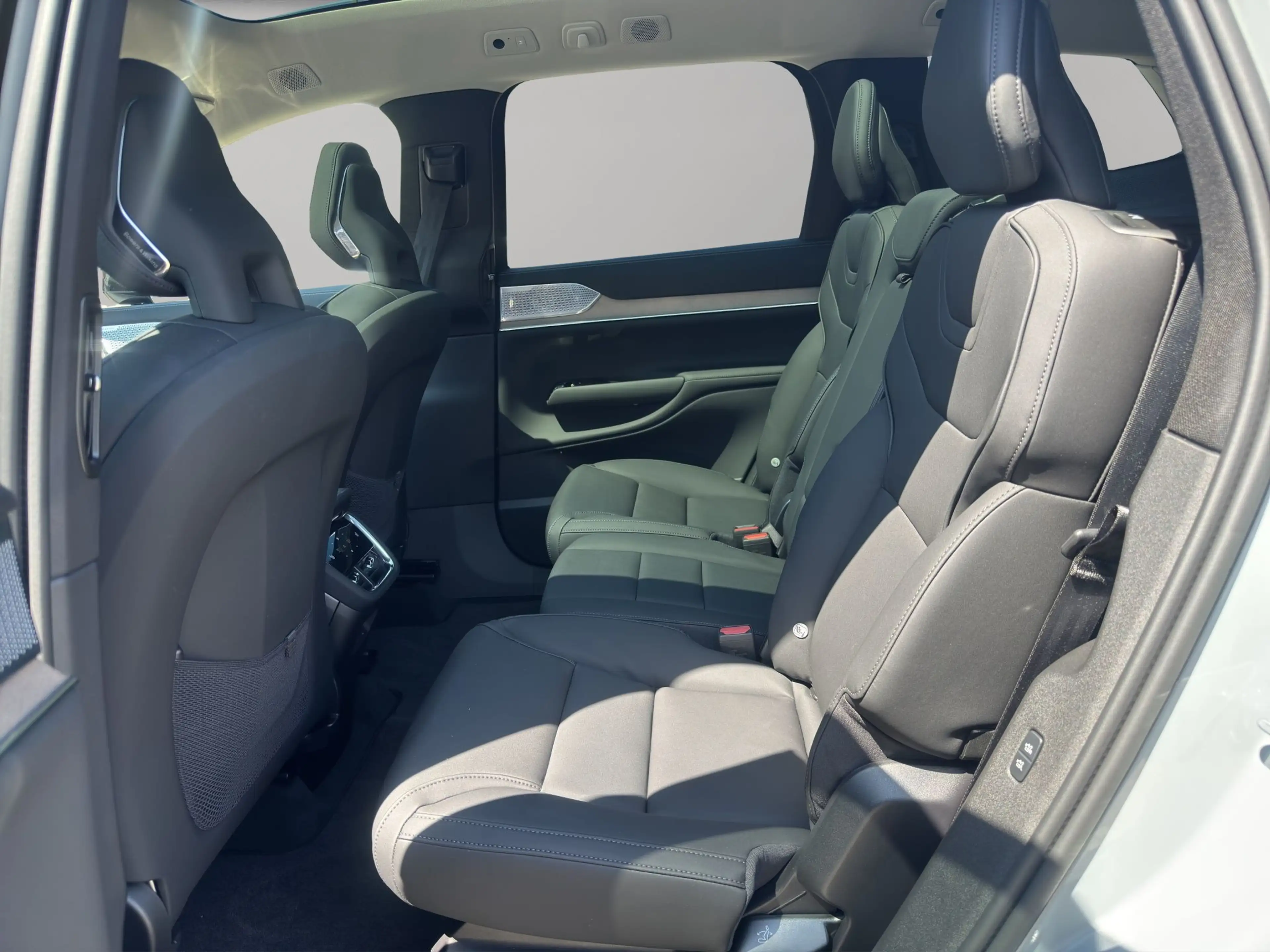 Volvo EX90 Twin Motor AWD Ultra +Luft+B&W+ — photo 9