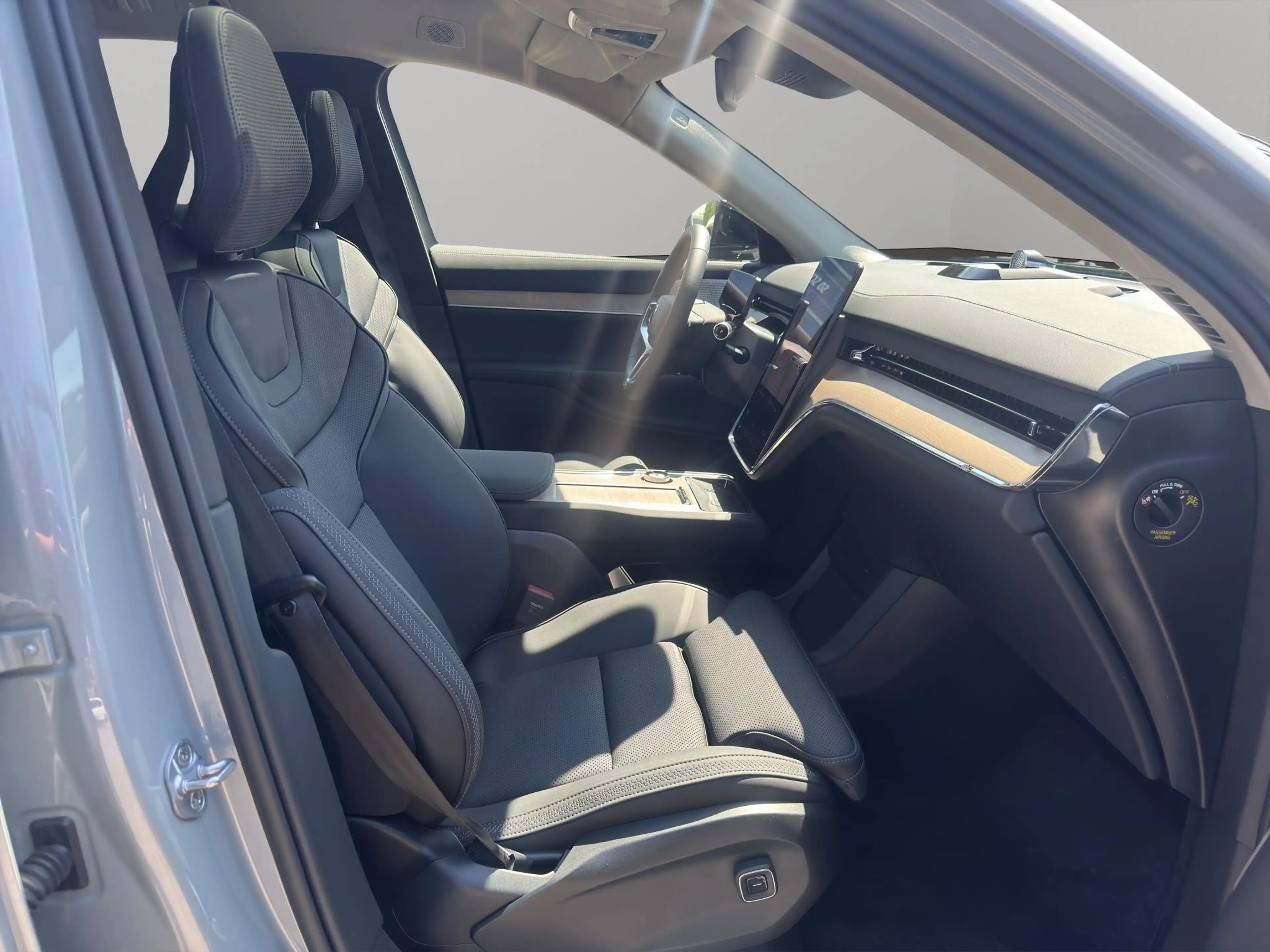 Volvo EX90 Twin Motor AWD Ultra +Luft+B&W+ — photo 14