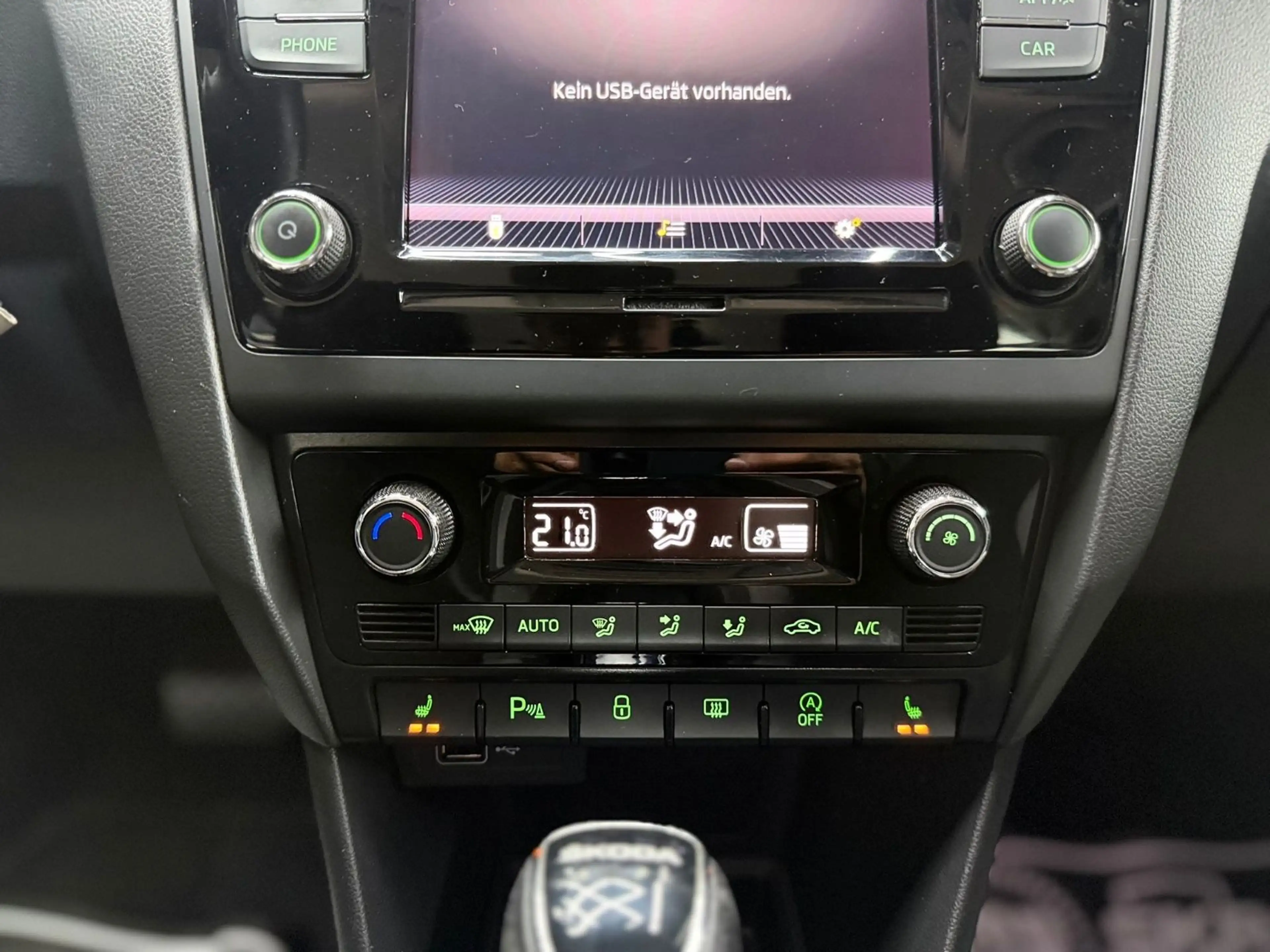 Skoda Rapid/Spaceback Spaceback Ambition/2HND/SHZ/ACAUT. — photo 15