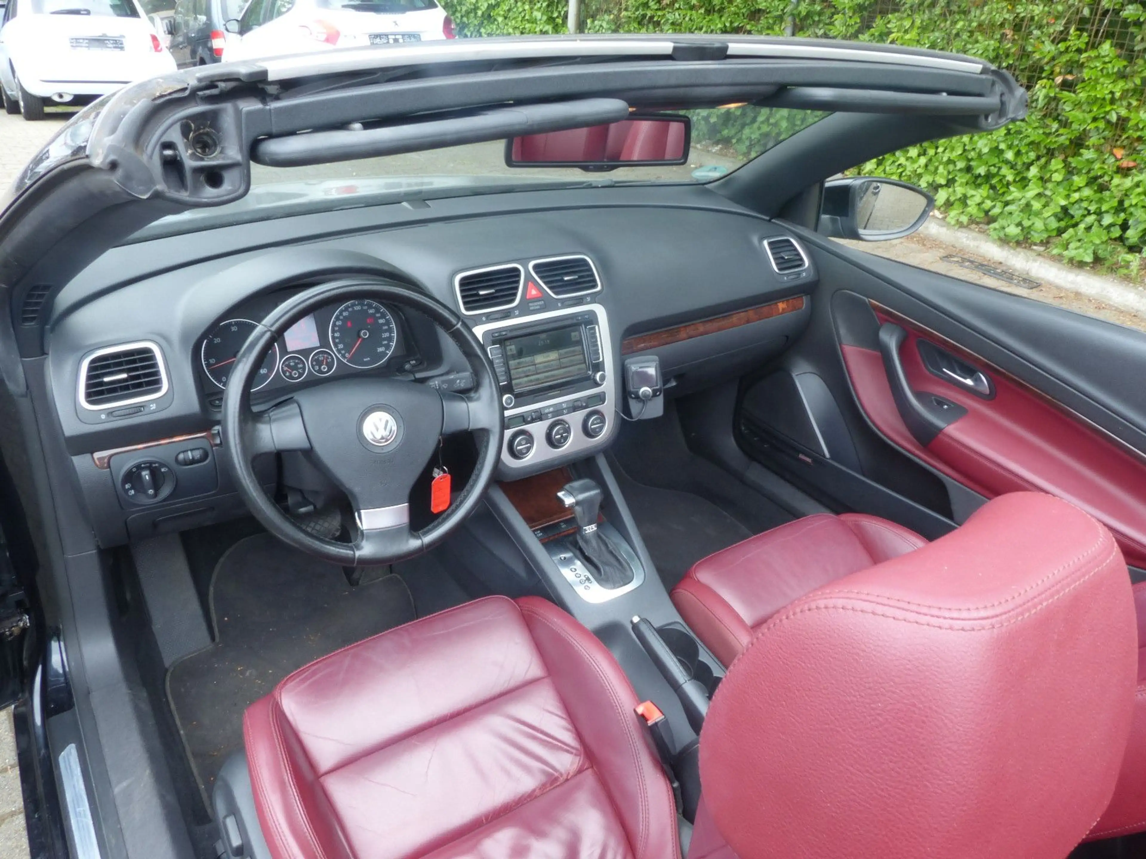 Volkswagen Eos 2.0 TDI Leder Automatik Allu Tüv 1 Hnd — photo 11
