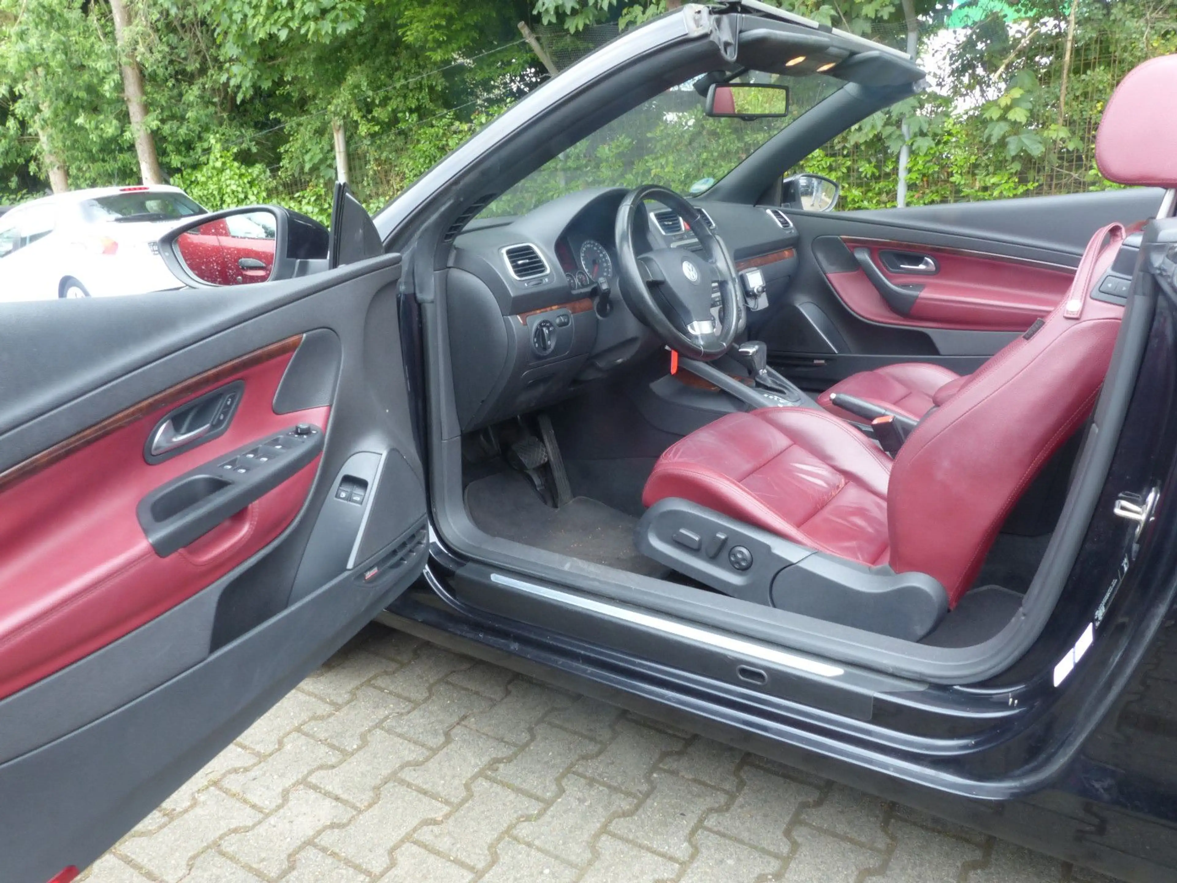 Volkswagen Eos 2.0 TDI Leder Automatik Allu Tüv 1 Hnd — photo 9