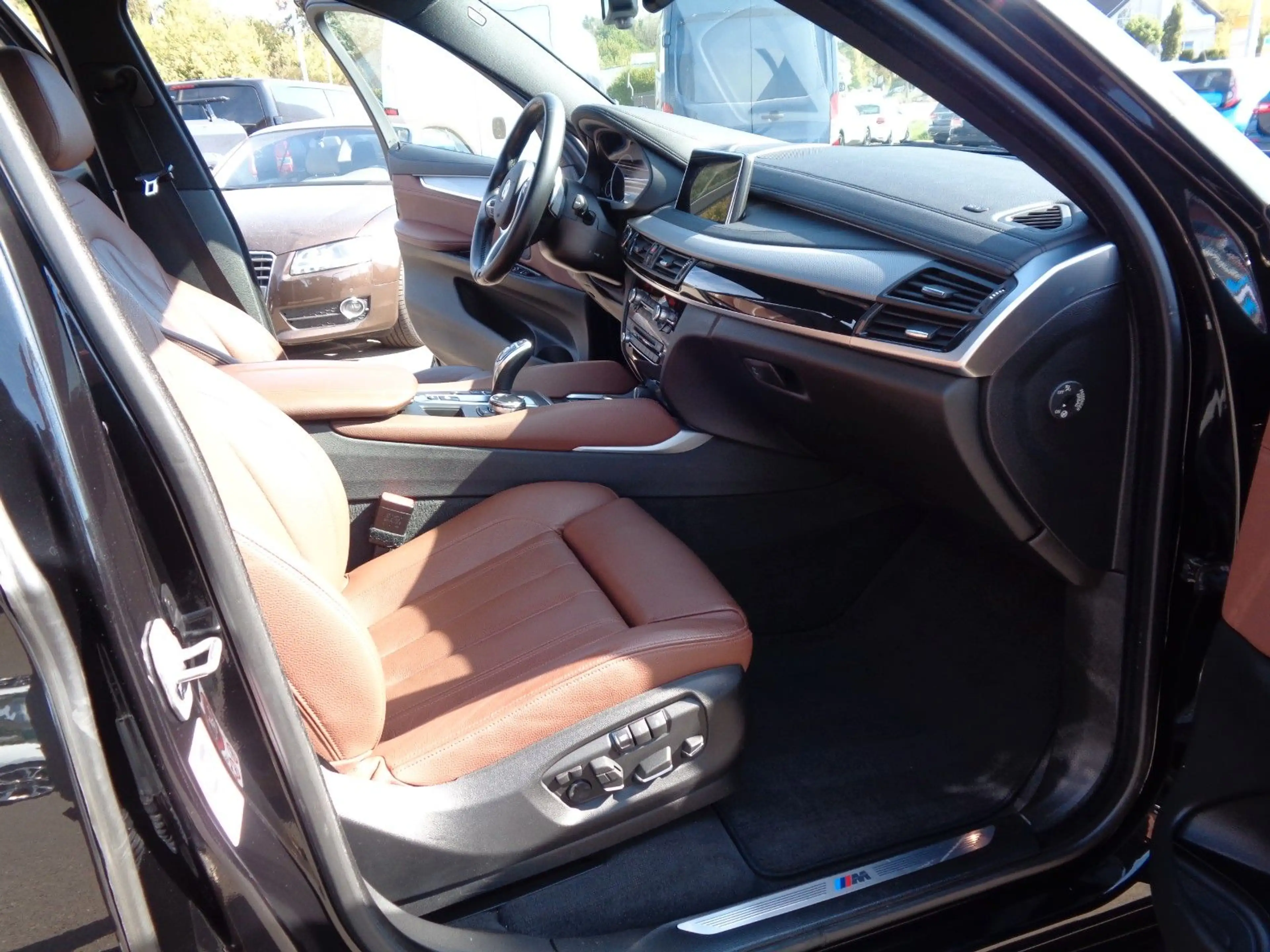 BMW X6 xDrive 40 d M-Sportpaket — photo 12