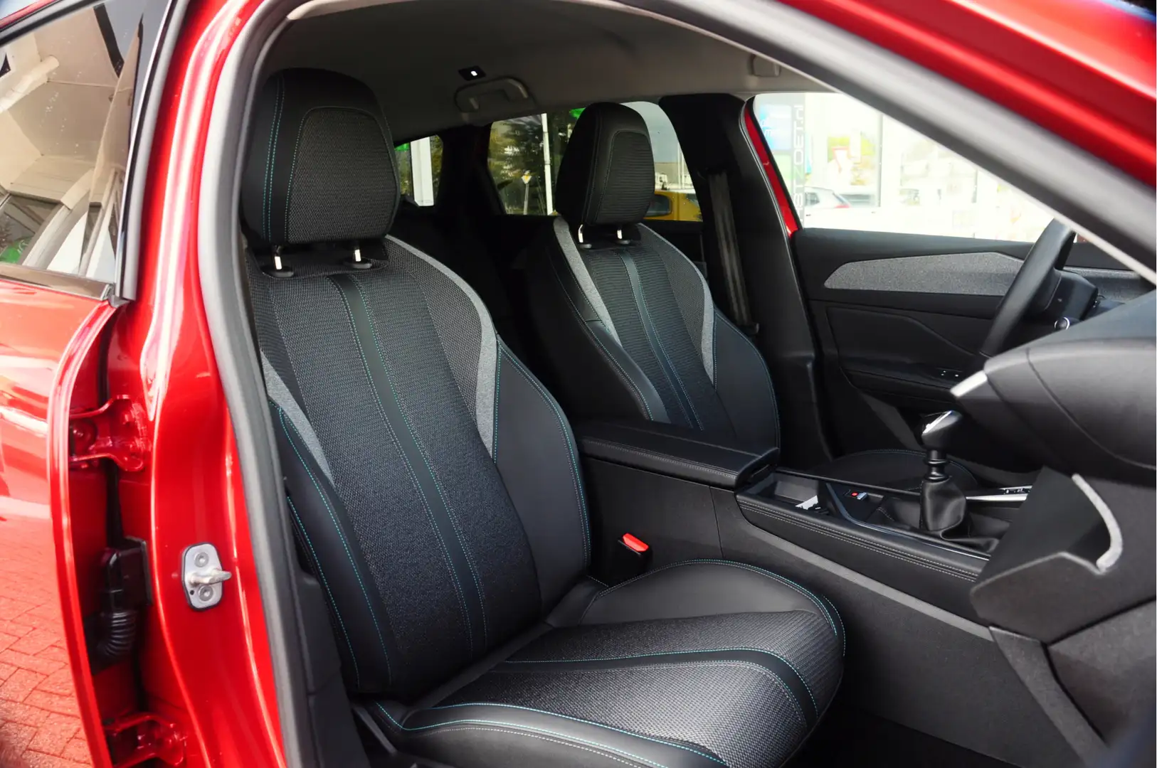 Peugeot 308 SW Allure 1.2 PureTech 130 PK | Nieuwstaat! | Acht Rouge - 2