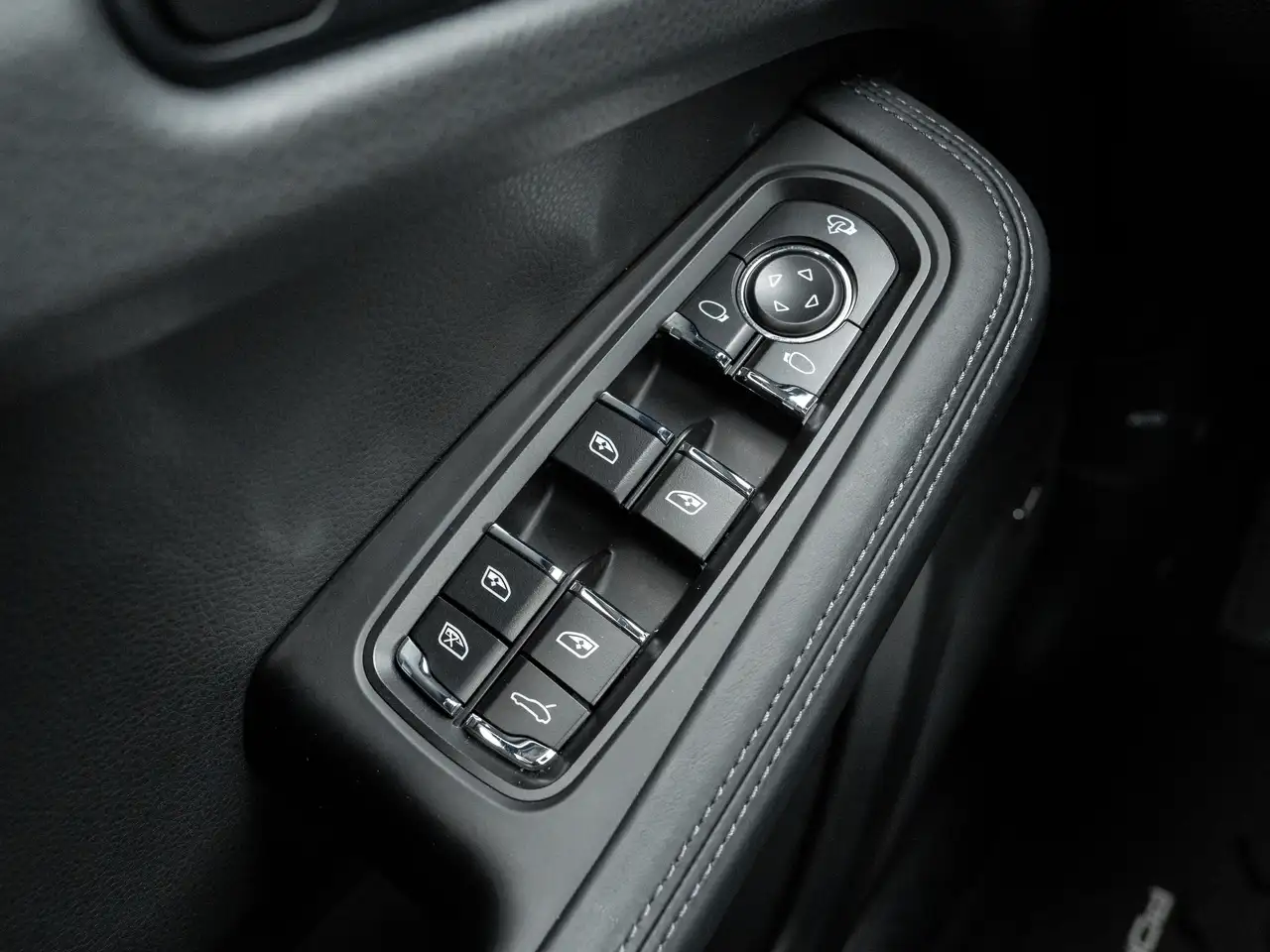 Porsche Macan снимка Porsche Macan