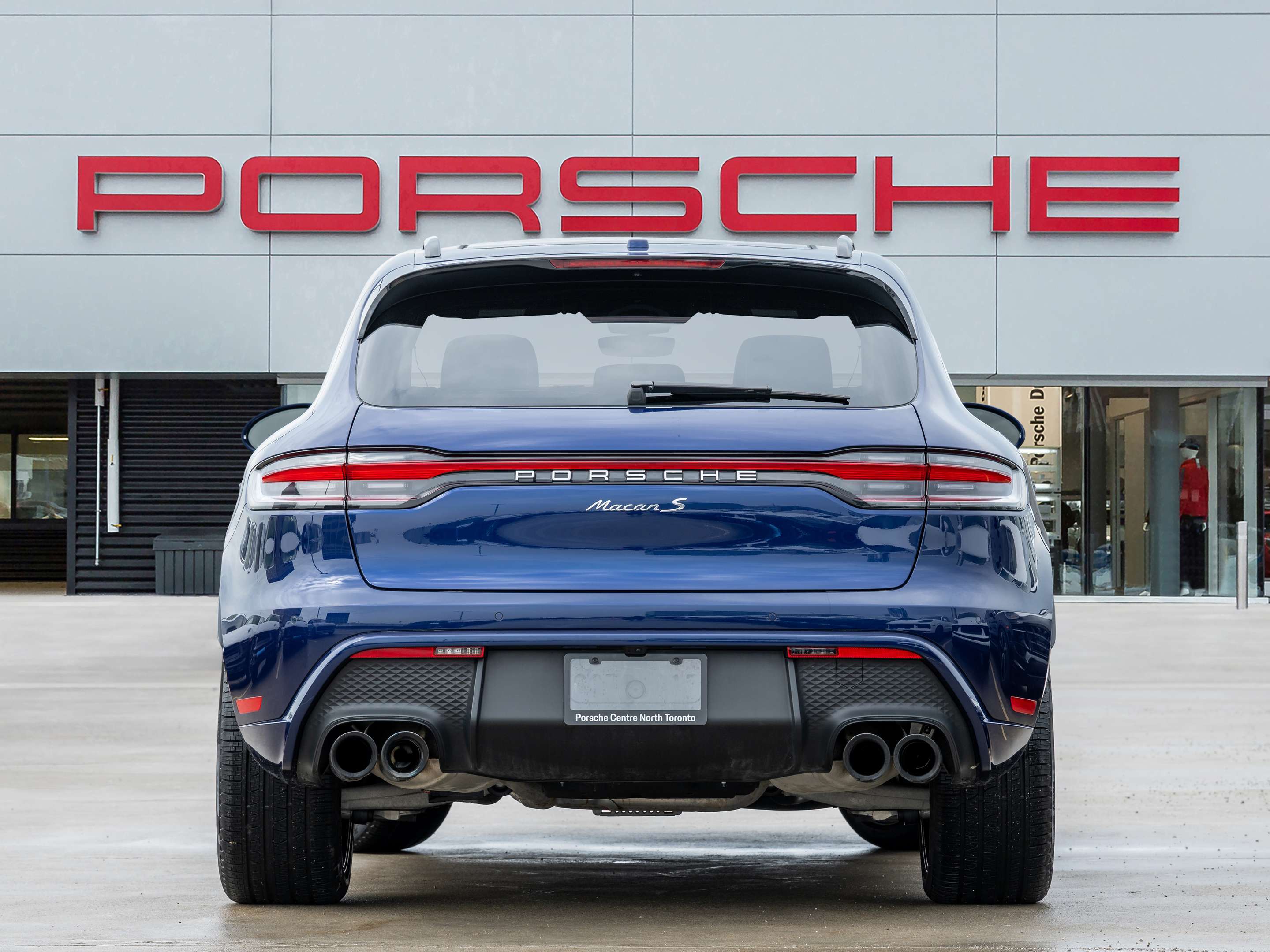 2025 Porsche Macan S | Winter Tire Package Included | 375 HP thumb 9