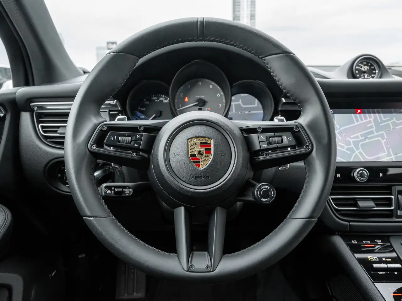 Porsche Macan снимка Porsche Macan