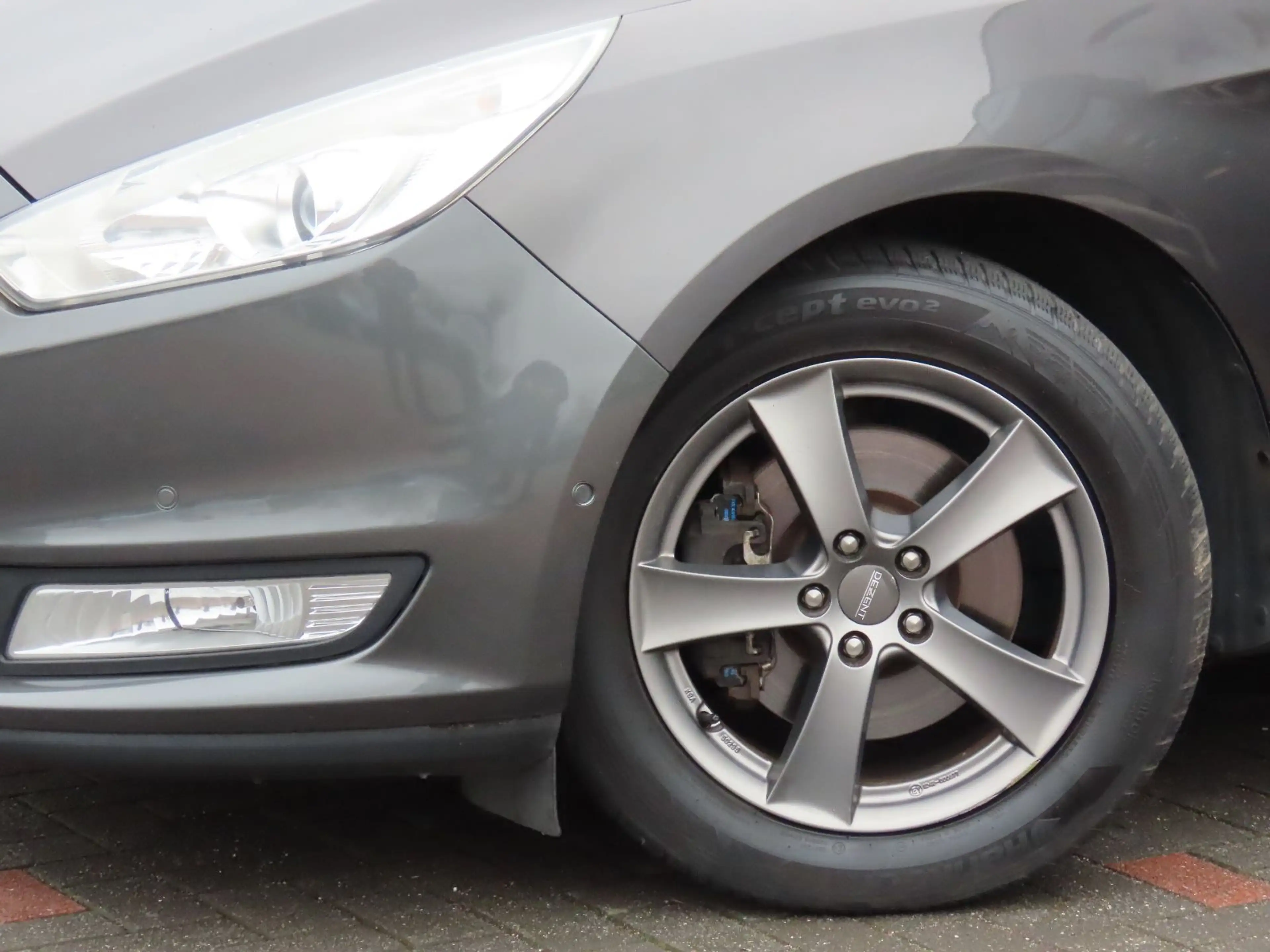 Ford Galaxy 2.0 TDCi Autom. Sitzh. 7 Sitze Klimaauto. — photo 5
