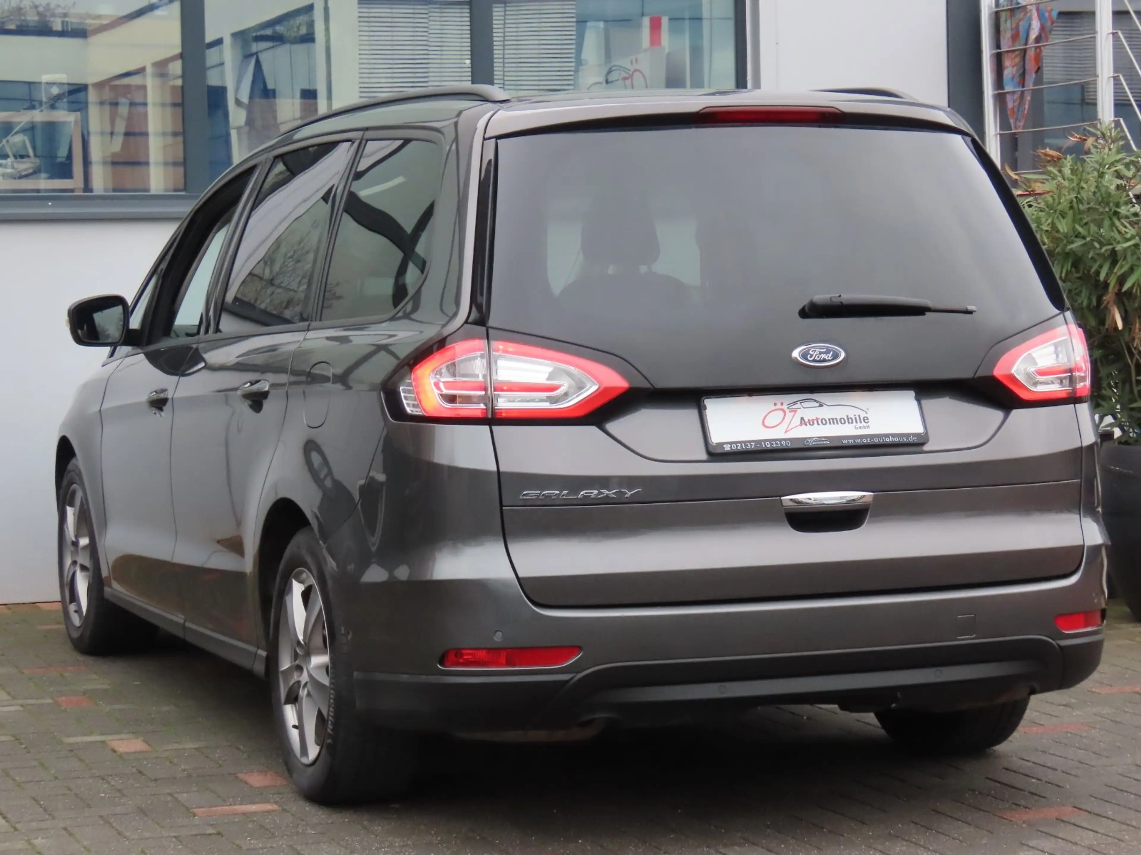 Ford Galaxy 2.0 TDCi Autom. Sitzh. 7 Sitze Klimaauto. — photo 10