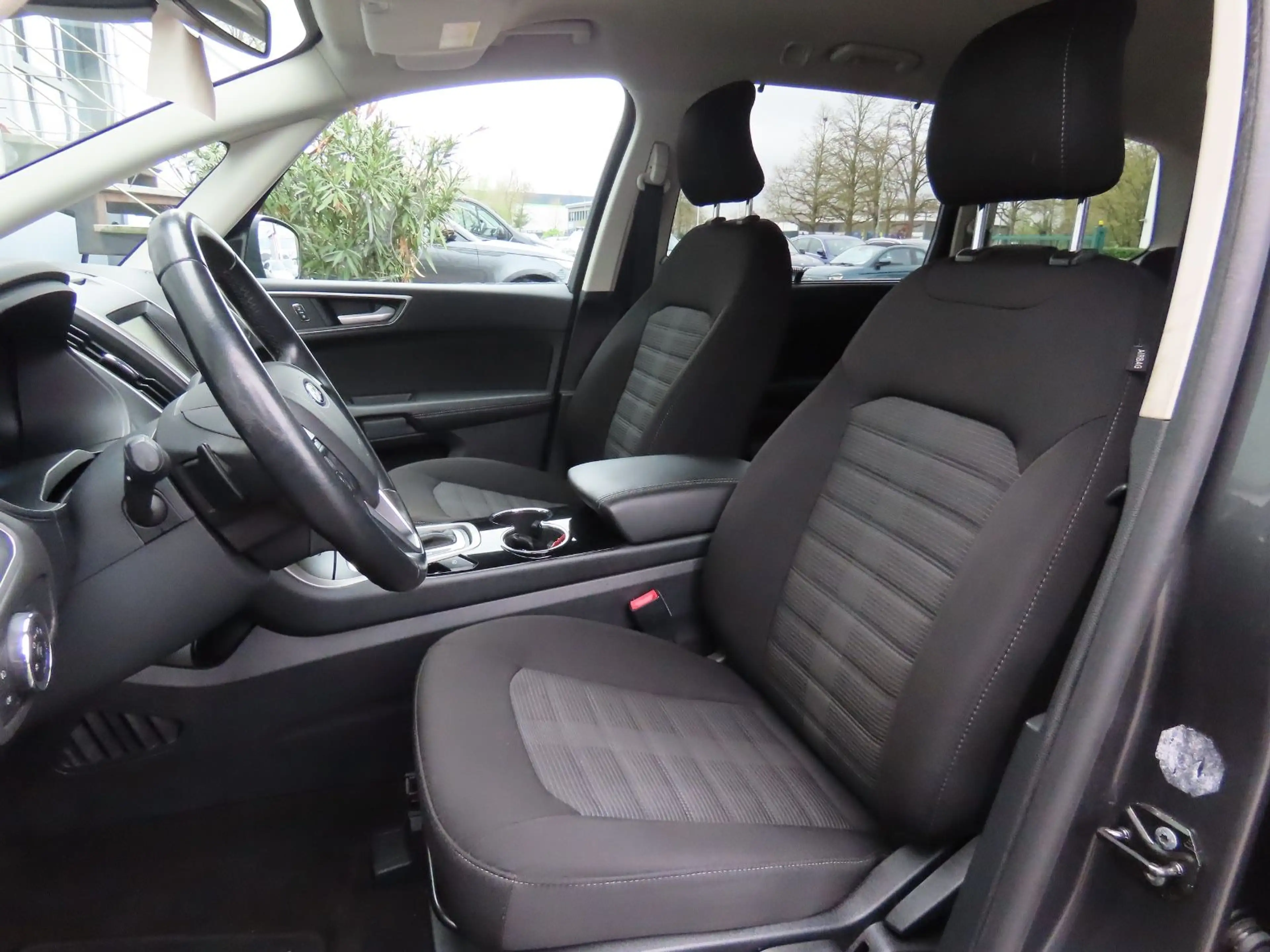 Ford Galaxy 2.0 TDCi Autom. Sitzh. 7 Sitze Klimaauto. — photo 13