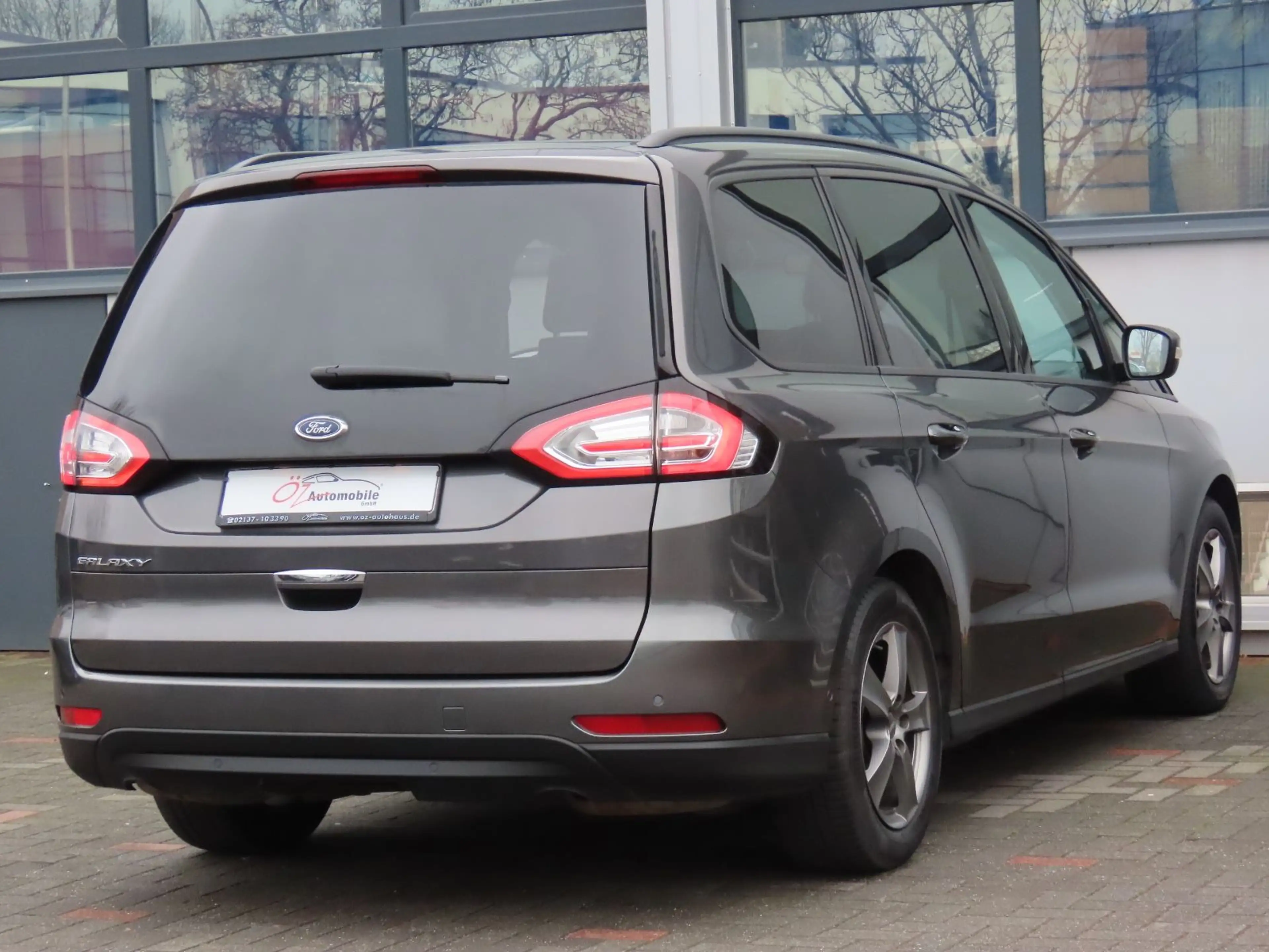 Ford Galaxy 2.0 TDCi Autom. Sitzh. 7 Sitze Klimaauto. — photo 6