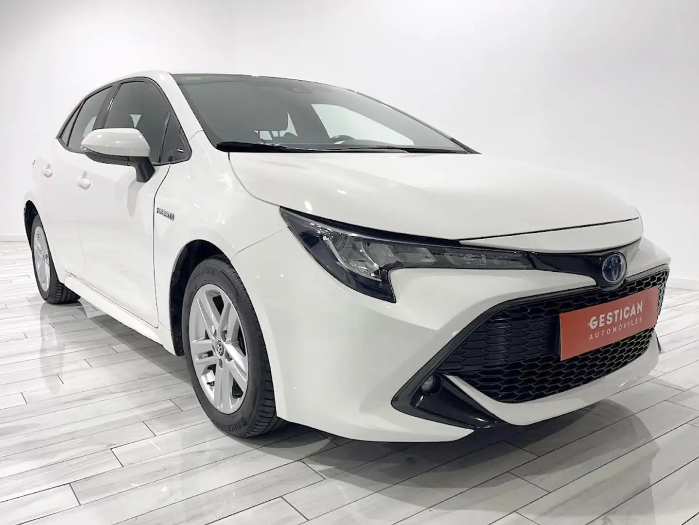 Toyota Corolla 1.8 125H ACTIVE TECH E-CVT Bianco - 2