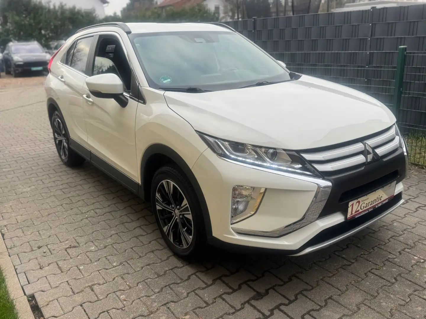Mitsubishi Eclipse Cross Diamant Edition 2WD 1.5 T-MIVEC Weiß - 1