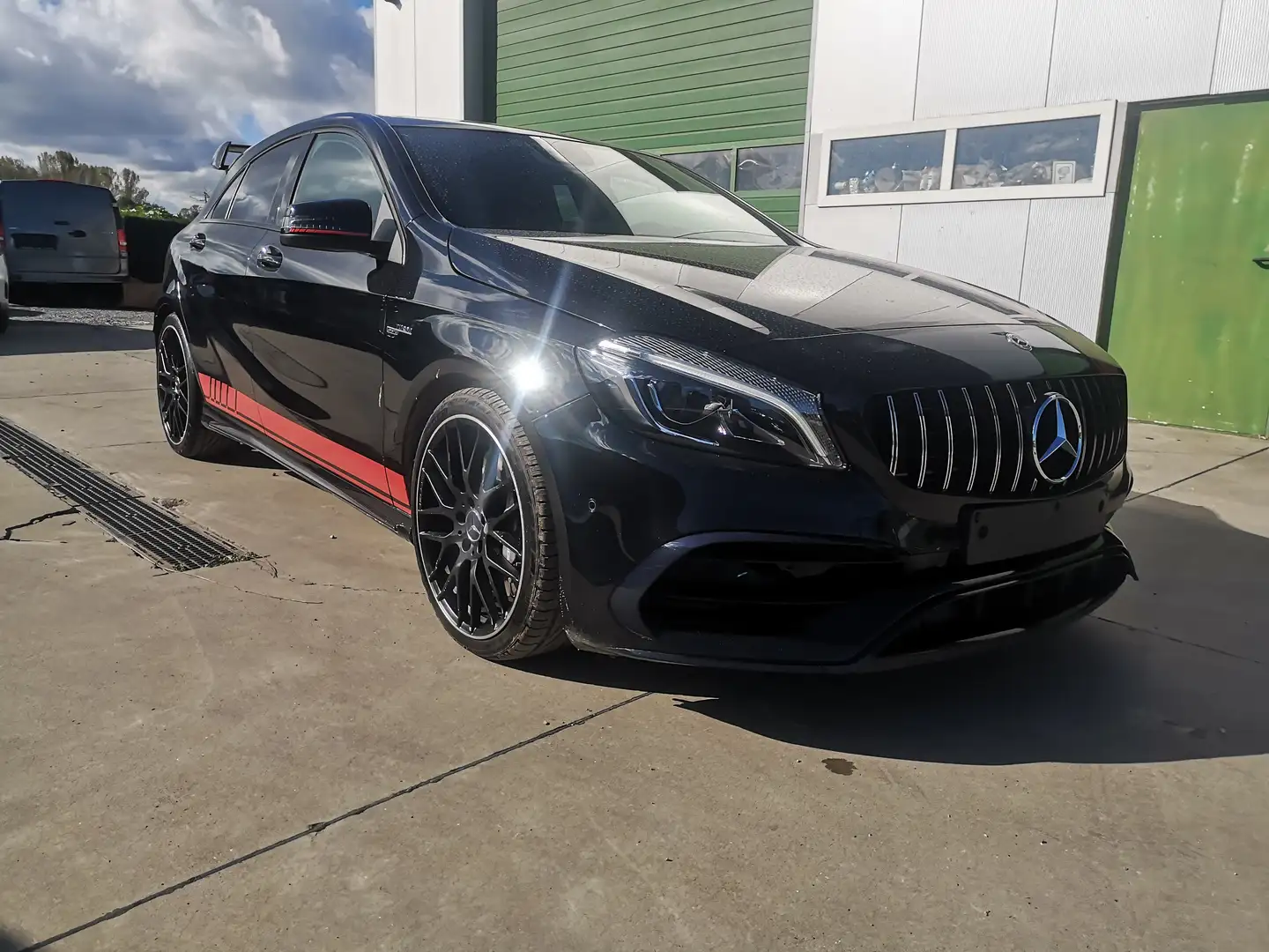 Mercedes-Benz A 45 AMG 4-Matic Nieuw staat Černá - 1