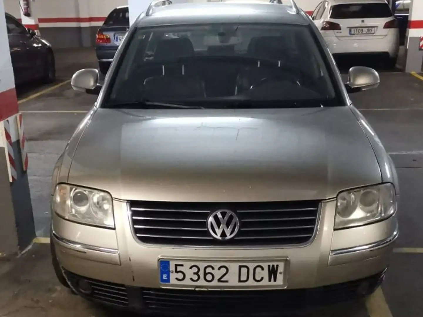 Volkswagen Passat Variant 2.5TDI Highline 4M 180 - 1