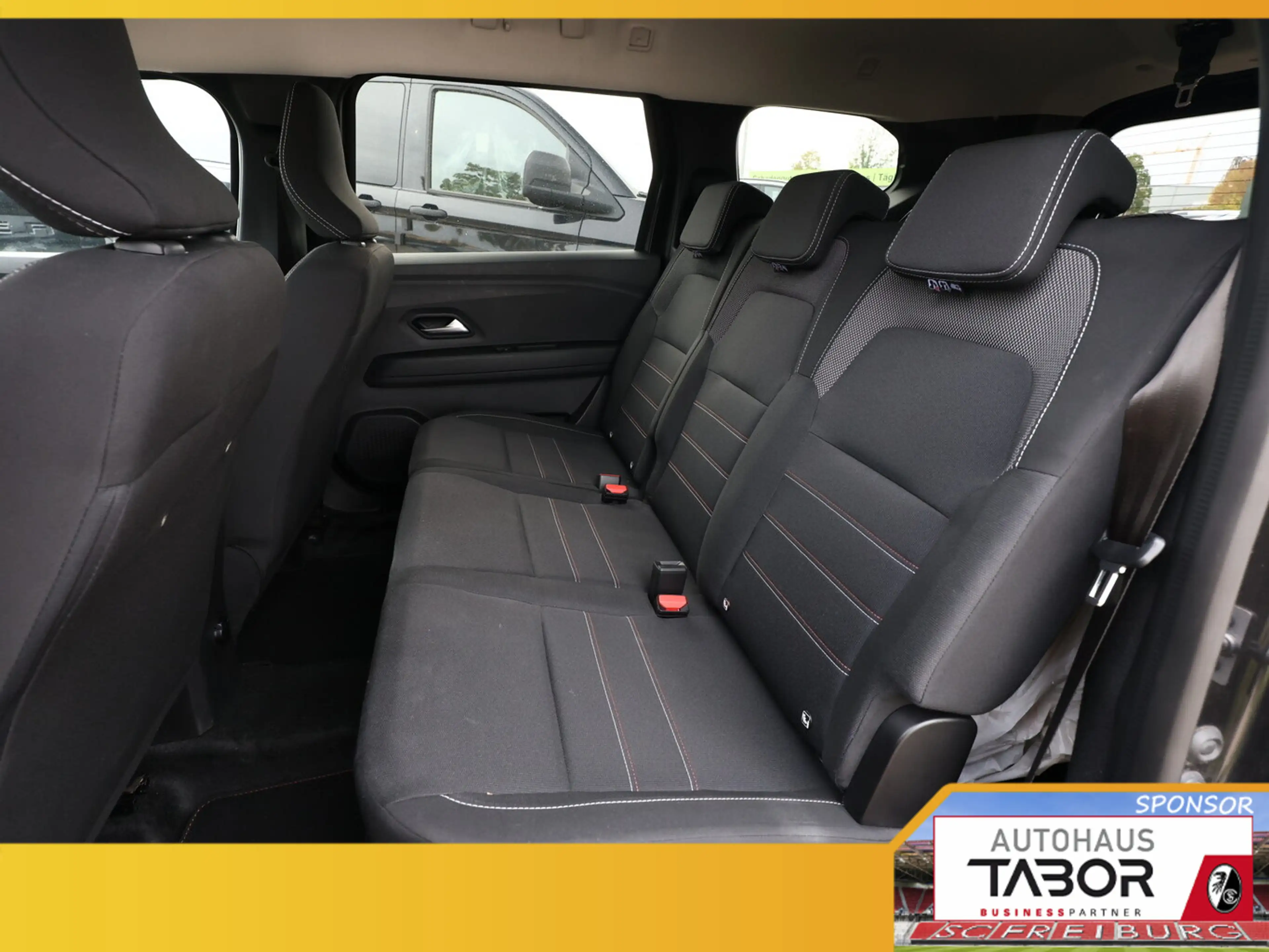 Dacia Jogger 1.0 TCe 100 ECO-G Extreme+ Nav LED Temp — photo 10