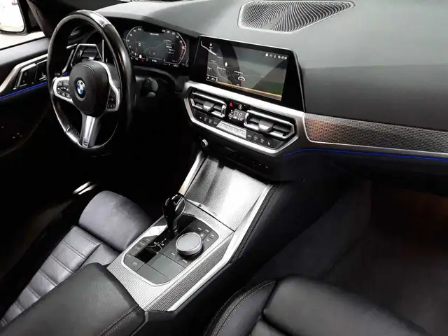 BMW 4 Series view 9