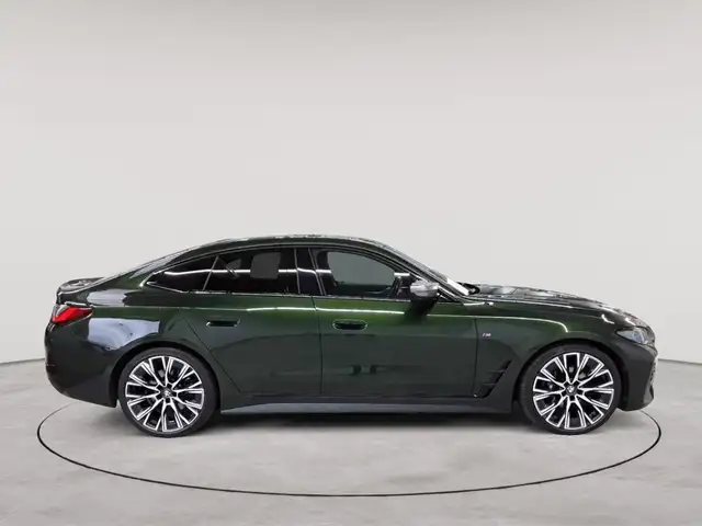 BMW 4 Series view 3