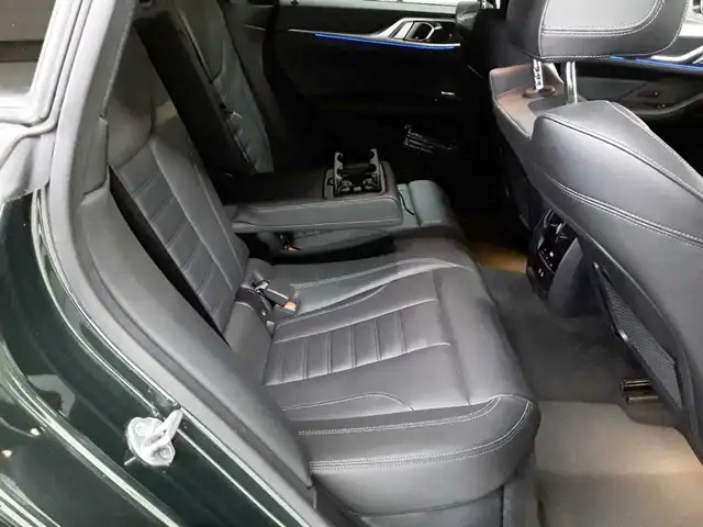 BMW 4 Series view 14