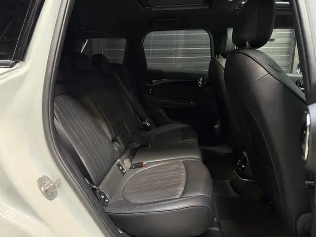 MINI Countryman view 11