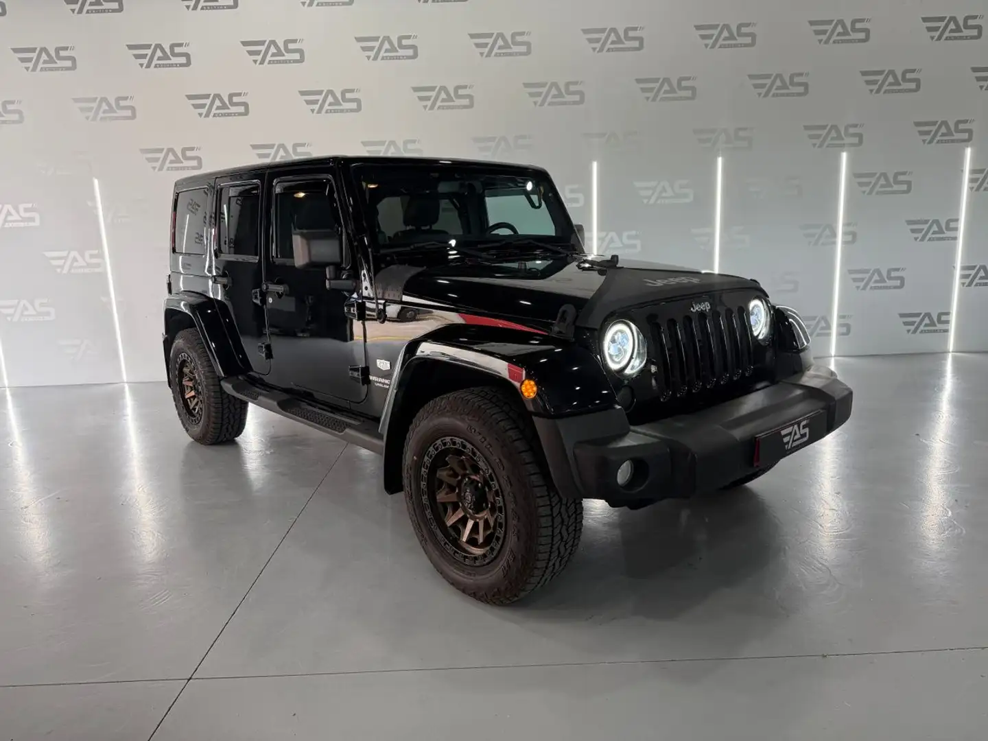 Jeep Wrangler Unlimited 2.8CRD Sport Aut. Negro - 2
