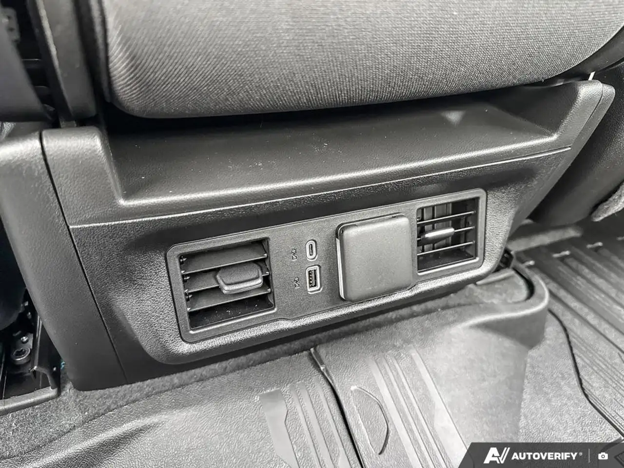 Chevrolet Silverado 3500 снимка Chevrolet Silverado 3500