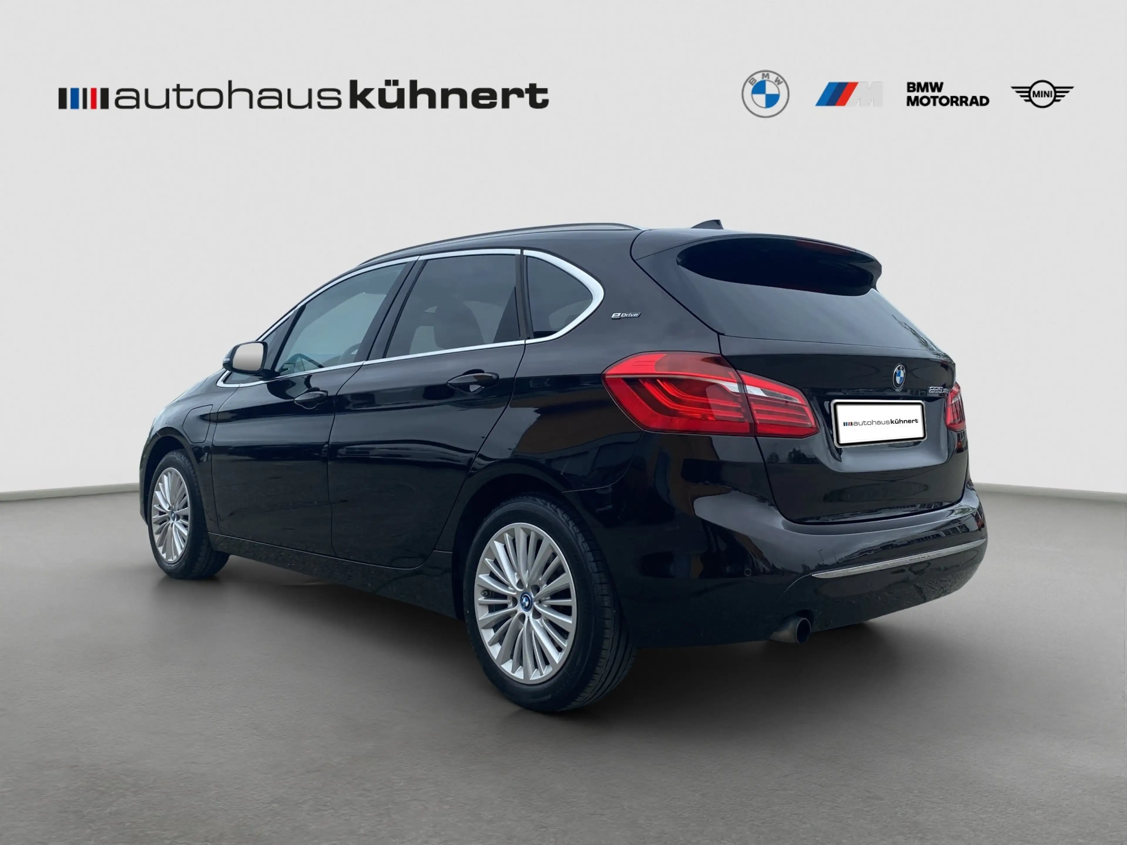 BMW 225 225xe Active Tourer Luxury Line LED ACC Pano RFK — photo 5