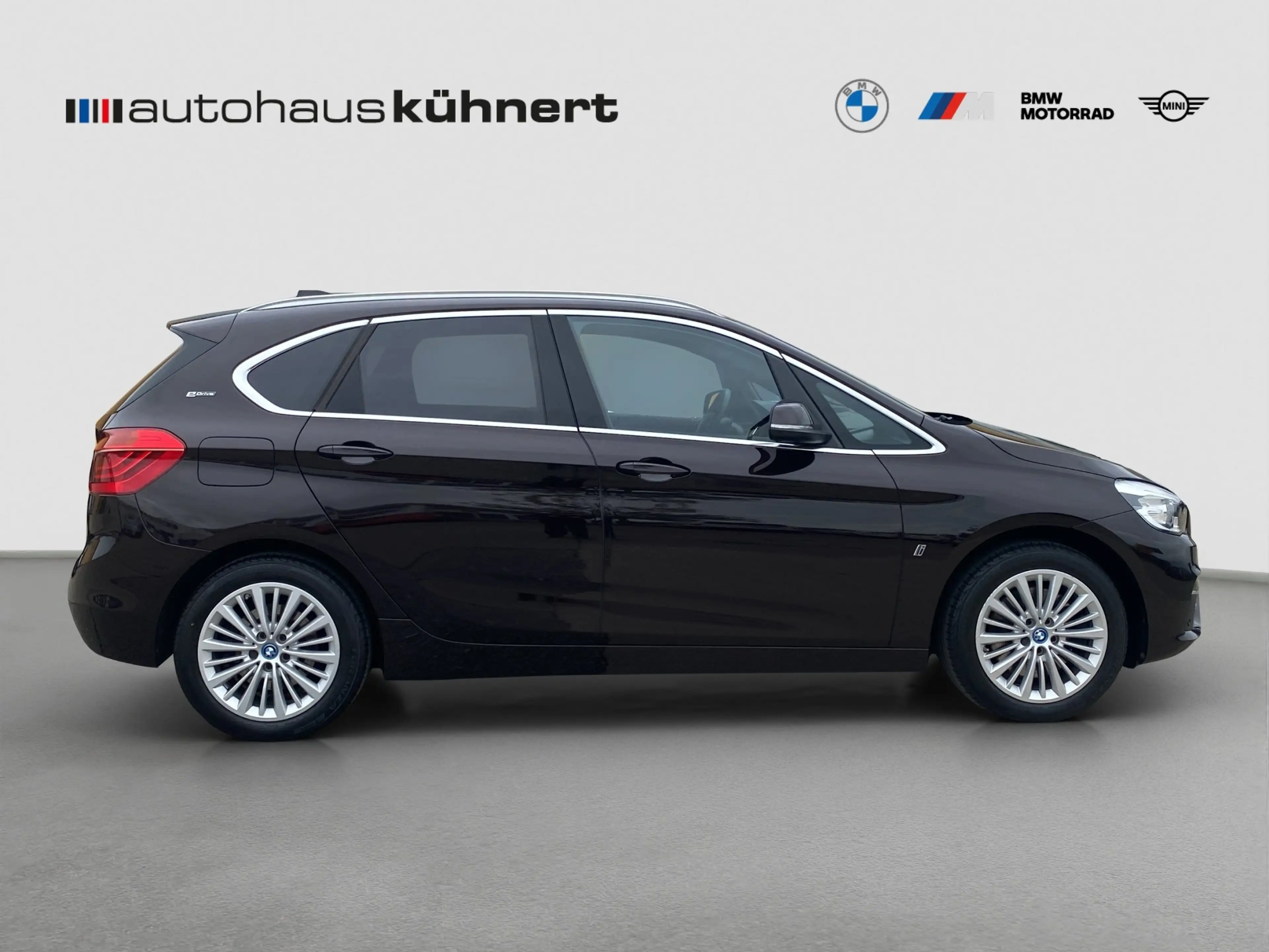 BMW 225 225xe Active Tourer Luxury Line LED ACC Pano RFK — photo 8