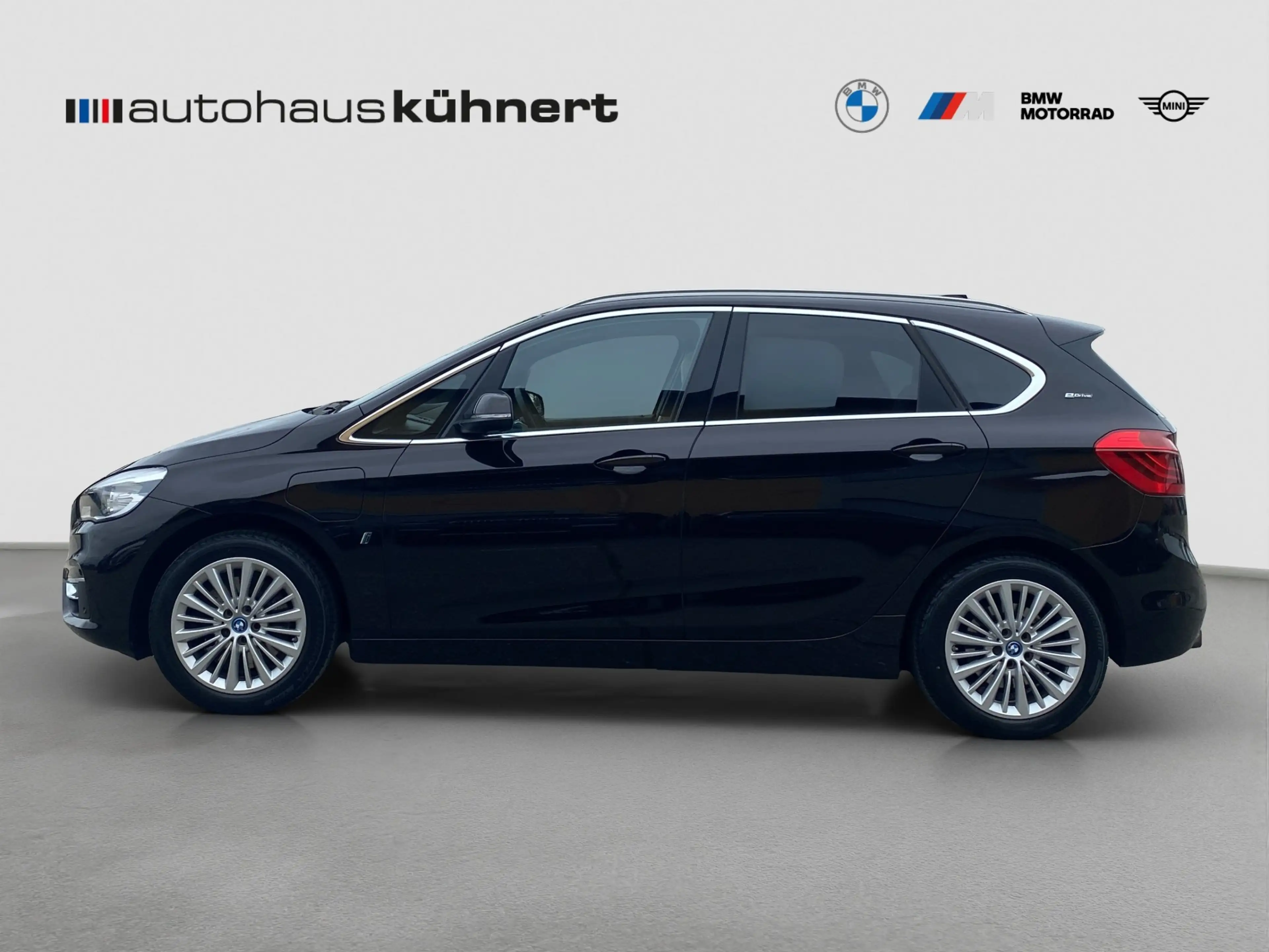 BMW 225 225xe Active Tourer Luxury Line LED ACC Pano RFK — photo 4