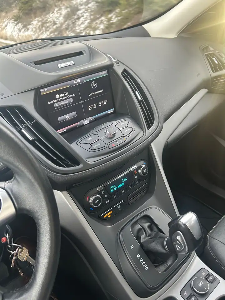 Ford Escape снимка Ford Escape